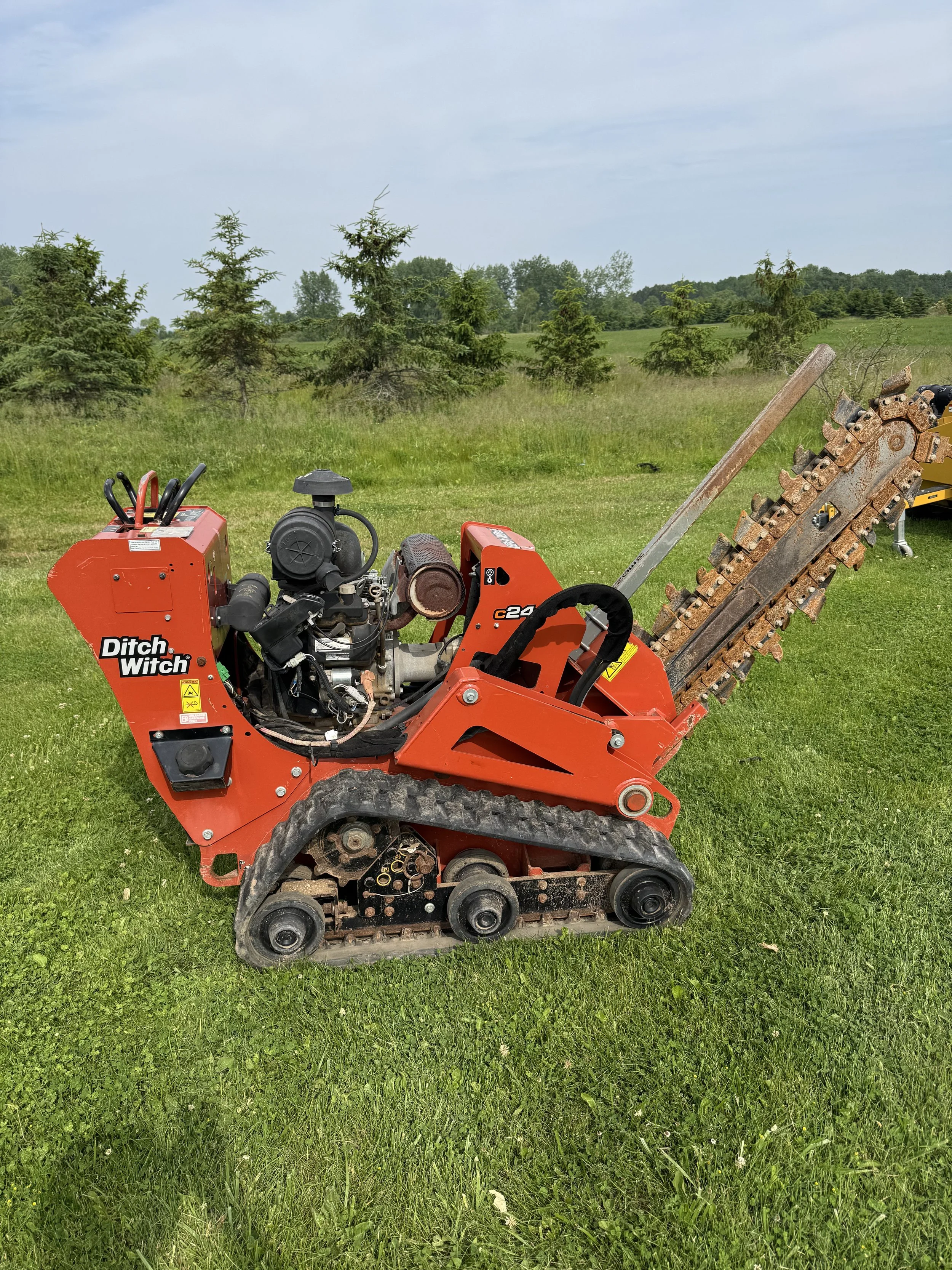 Ditch Witch C24X Trencher