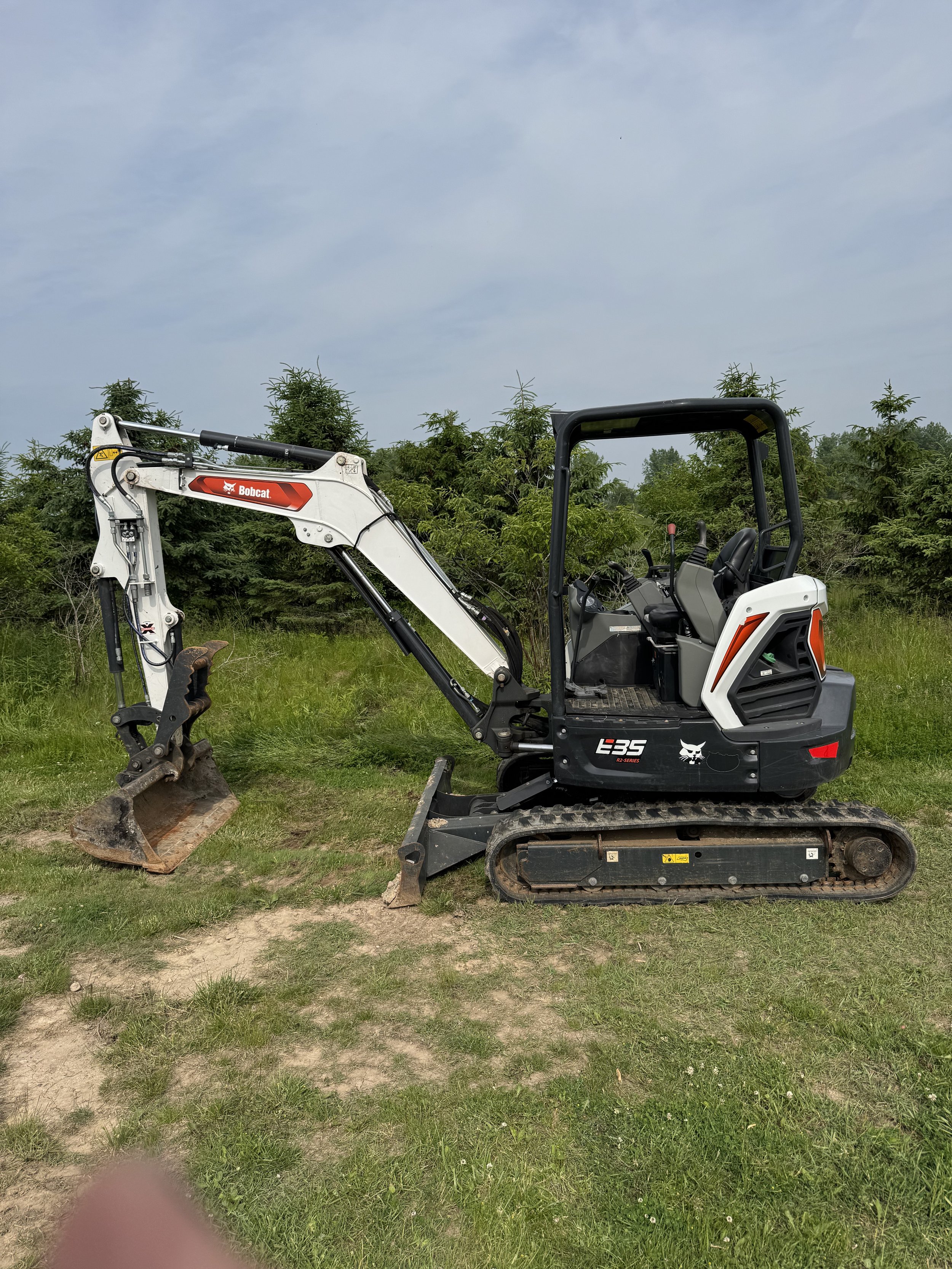 Bobcat E35