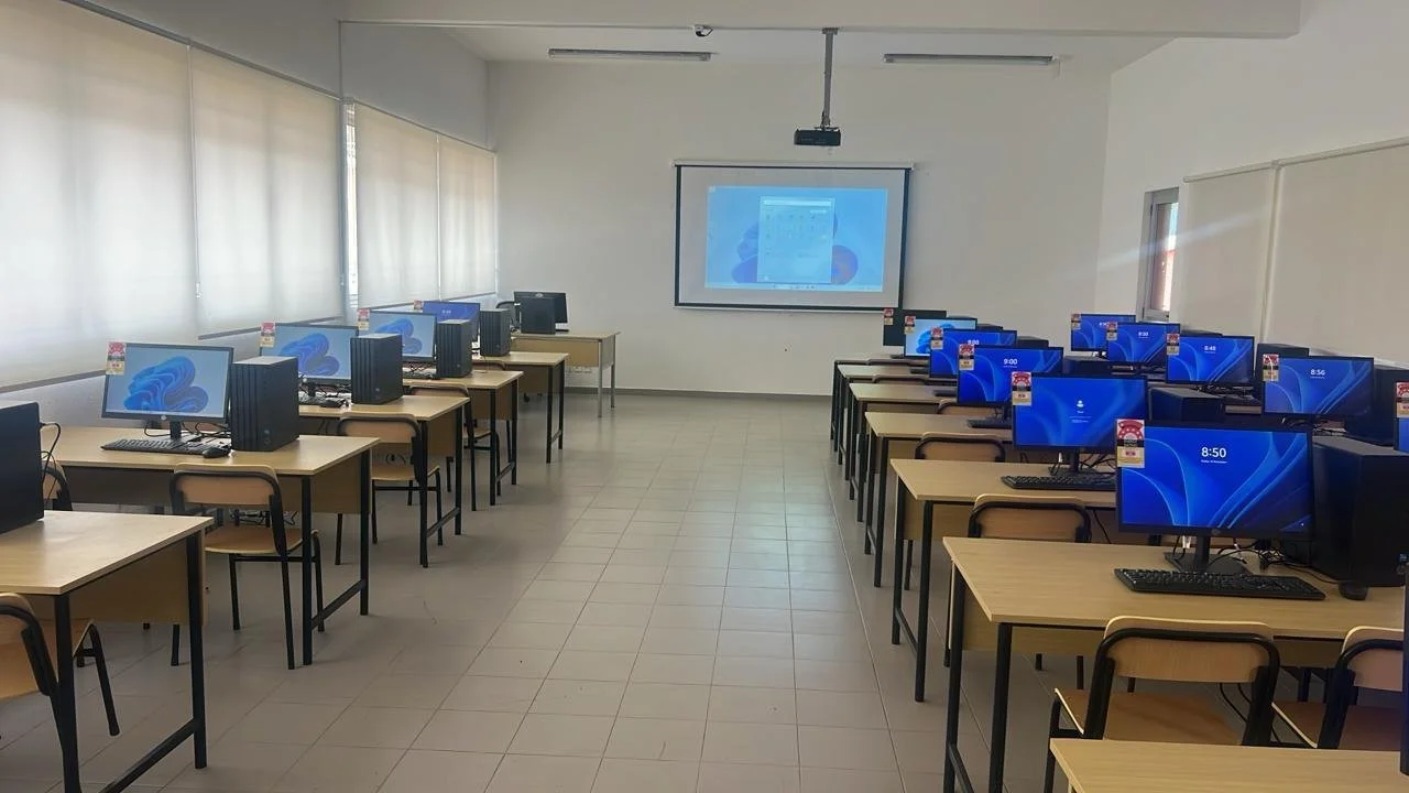 Equipamento Escolar