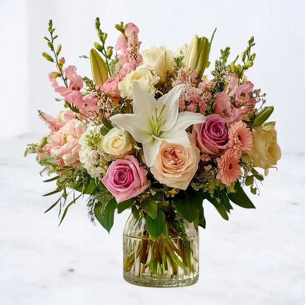 Blushing Lilly Bouquet