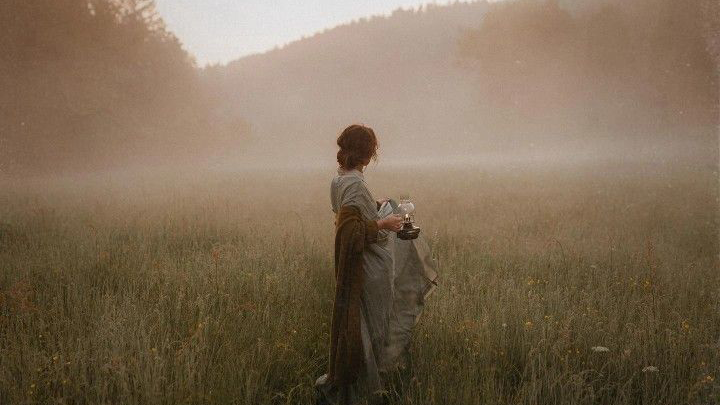 The Weight of Stable Motherhood