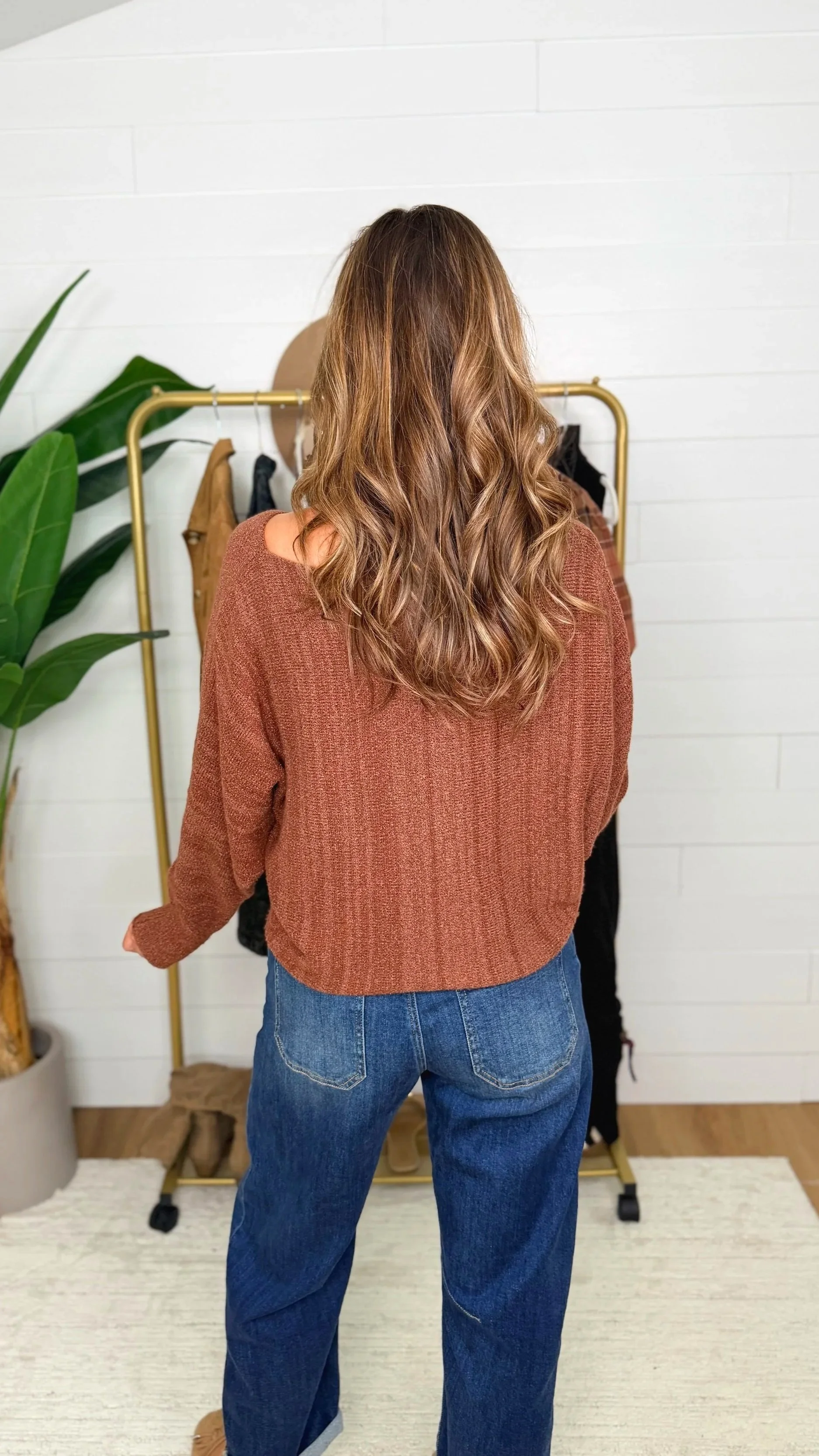 IMG_0068.jpgChocolate brown sweater back view showing woven fabric
