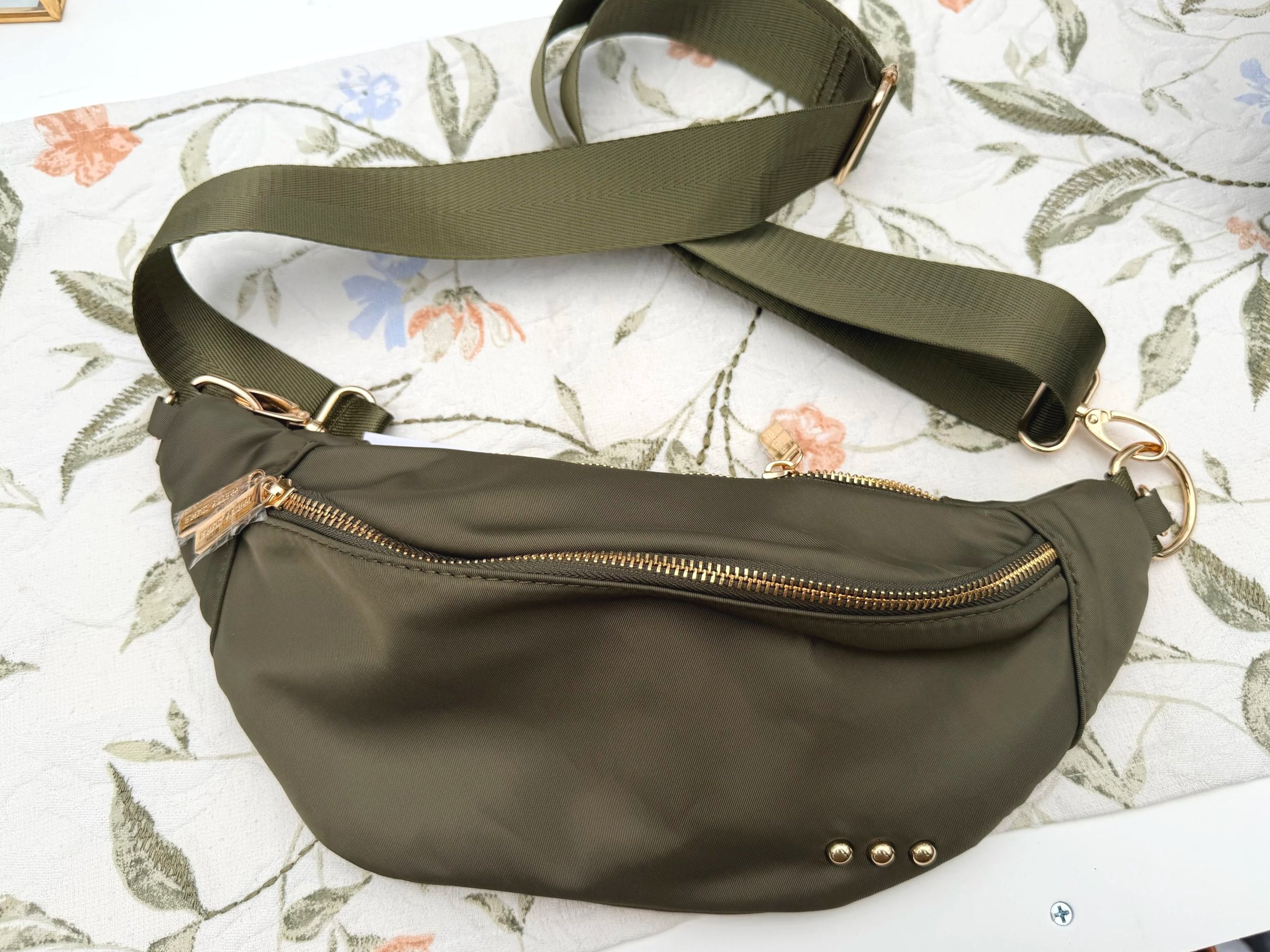 Nylon Susie Sidekick Bum Bag- Olive