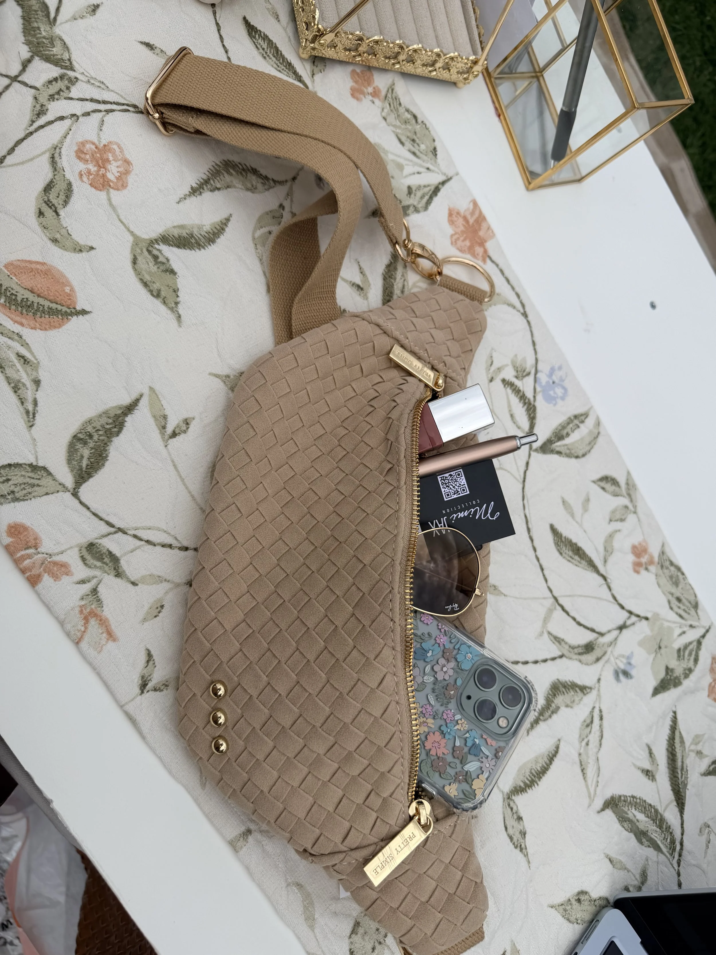 Woven Susie Sidekick Bag- Suede Oat