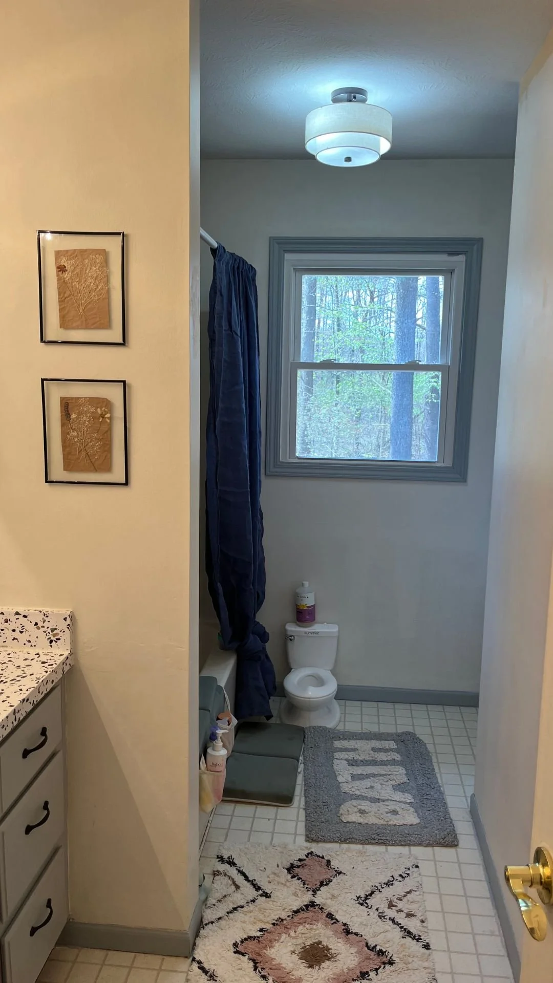 Photo of bathroom before S. Flynn Design + Build remodel