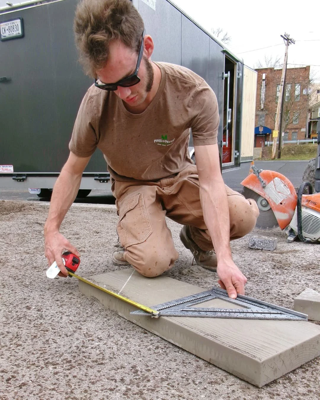 Overview of the Techo-Bloc display pattern at Paragon Supply completed by Pines and Pavers.
