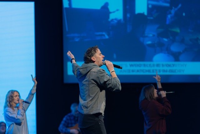 _R5_4043-3 Medium.jpeg