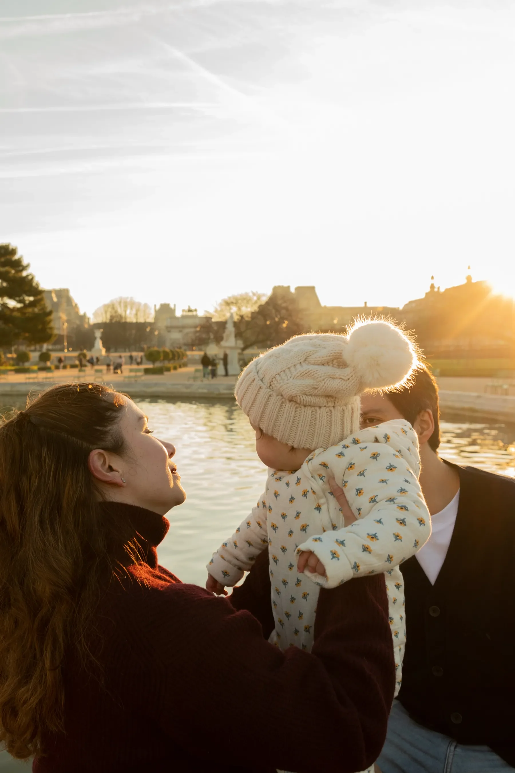 Family Sunrise Paris.webp