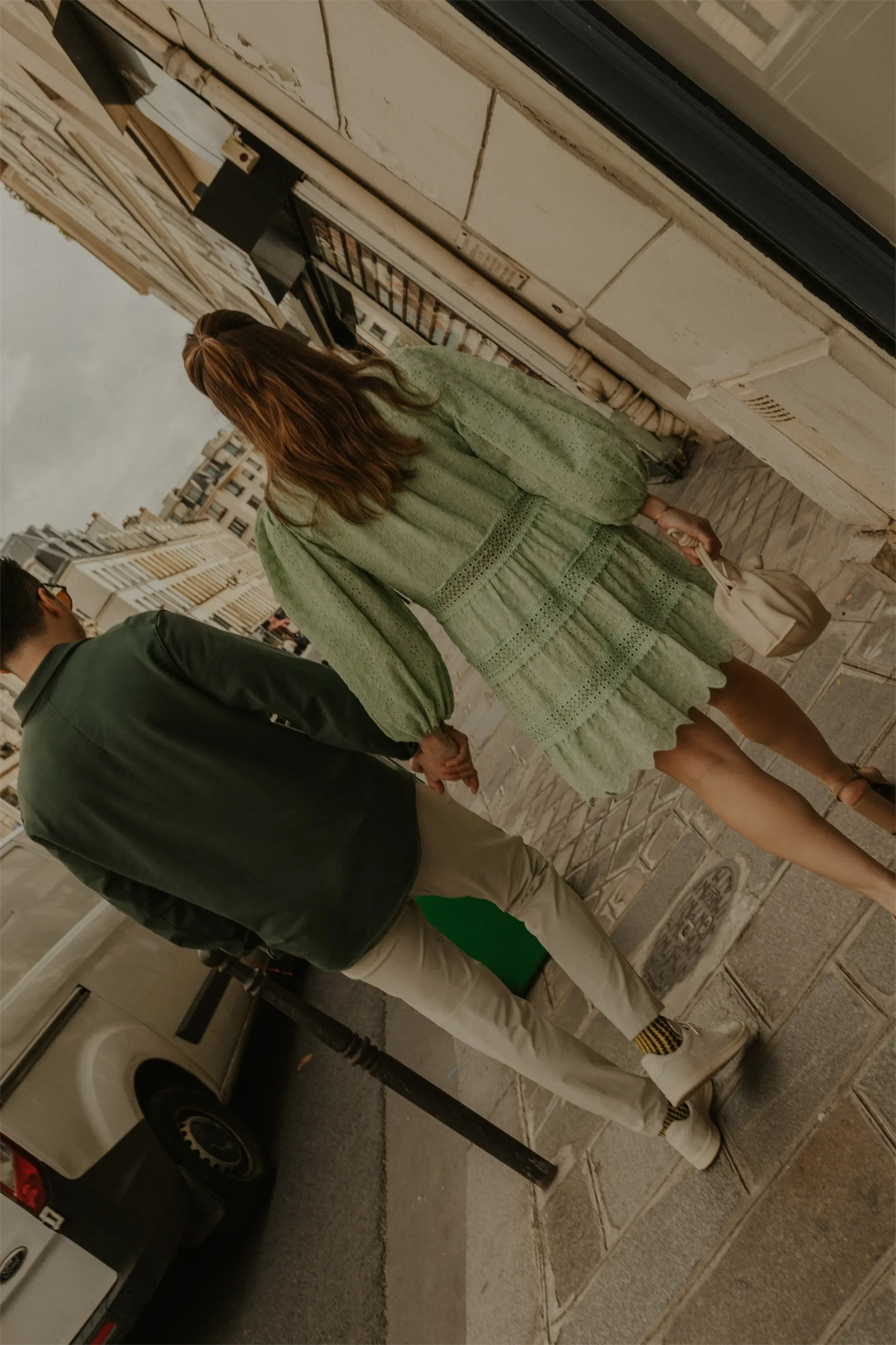 Street Paris Couple Le Marais.webp