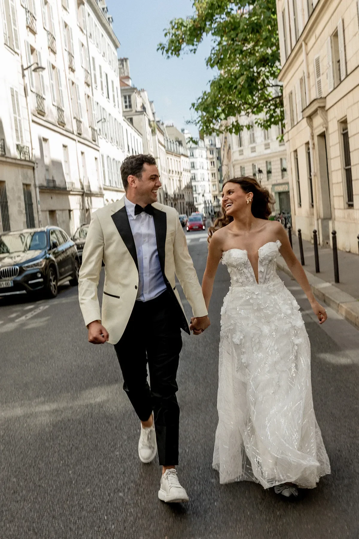 Elopement Paris Streets.webp