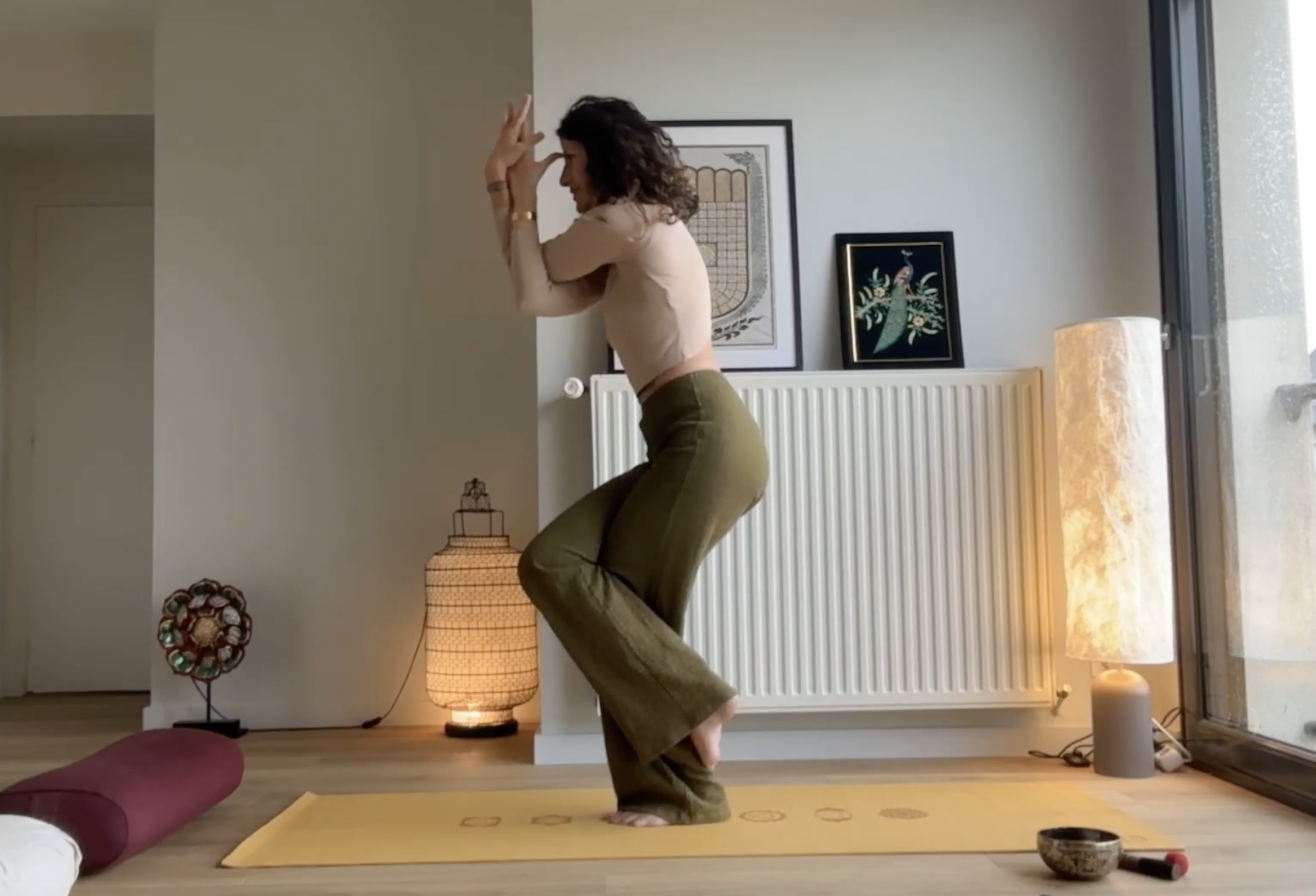 yoga-chakra-3eme-oeil-ajna-surya-ragazza-holistique.png