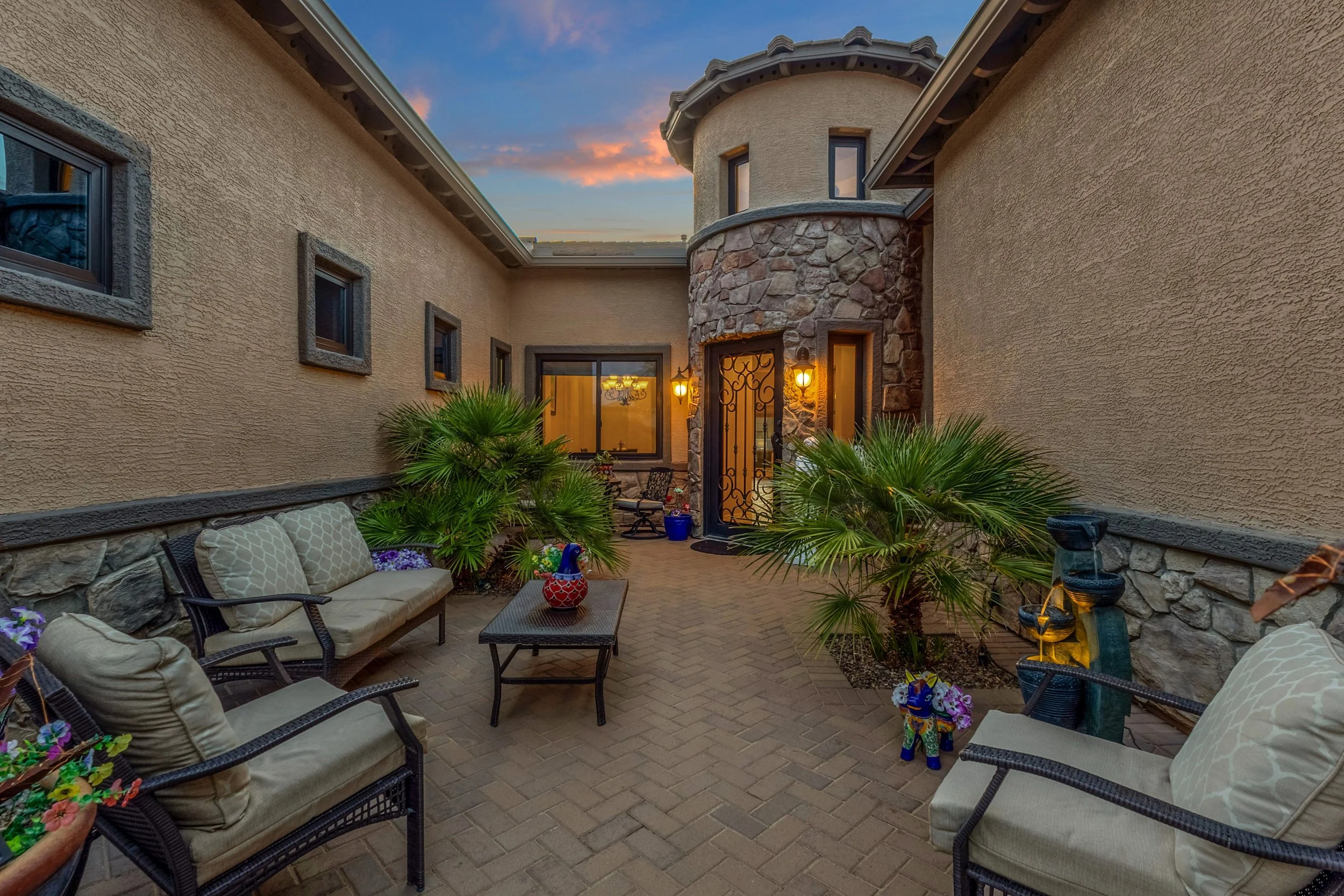 002_Courtyard I.jpg