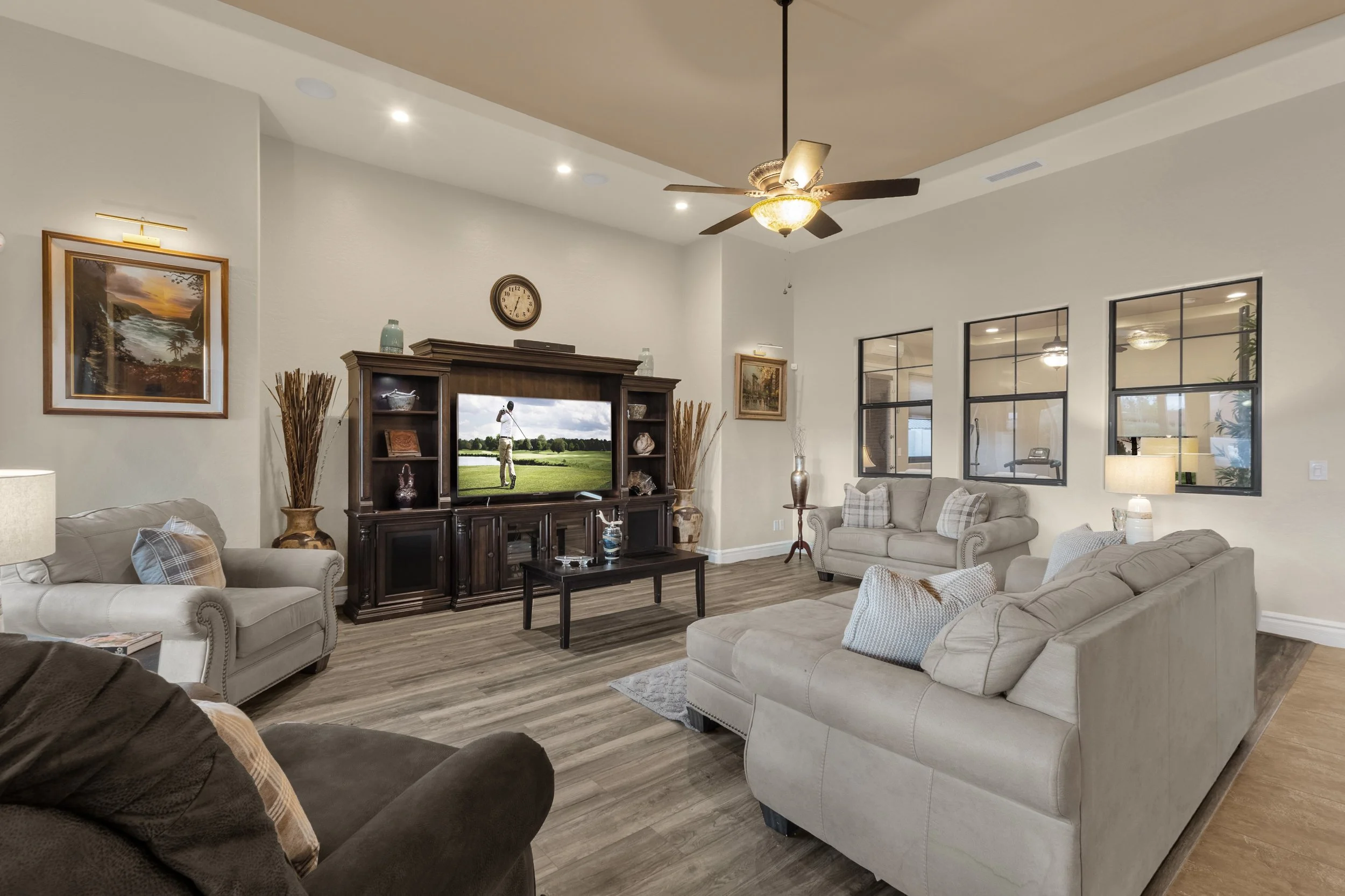 007_Living Room II.jpg