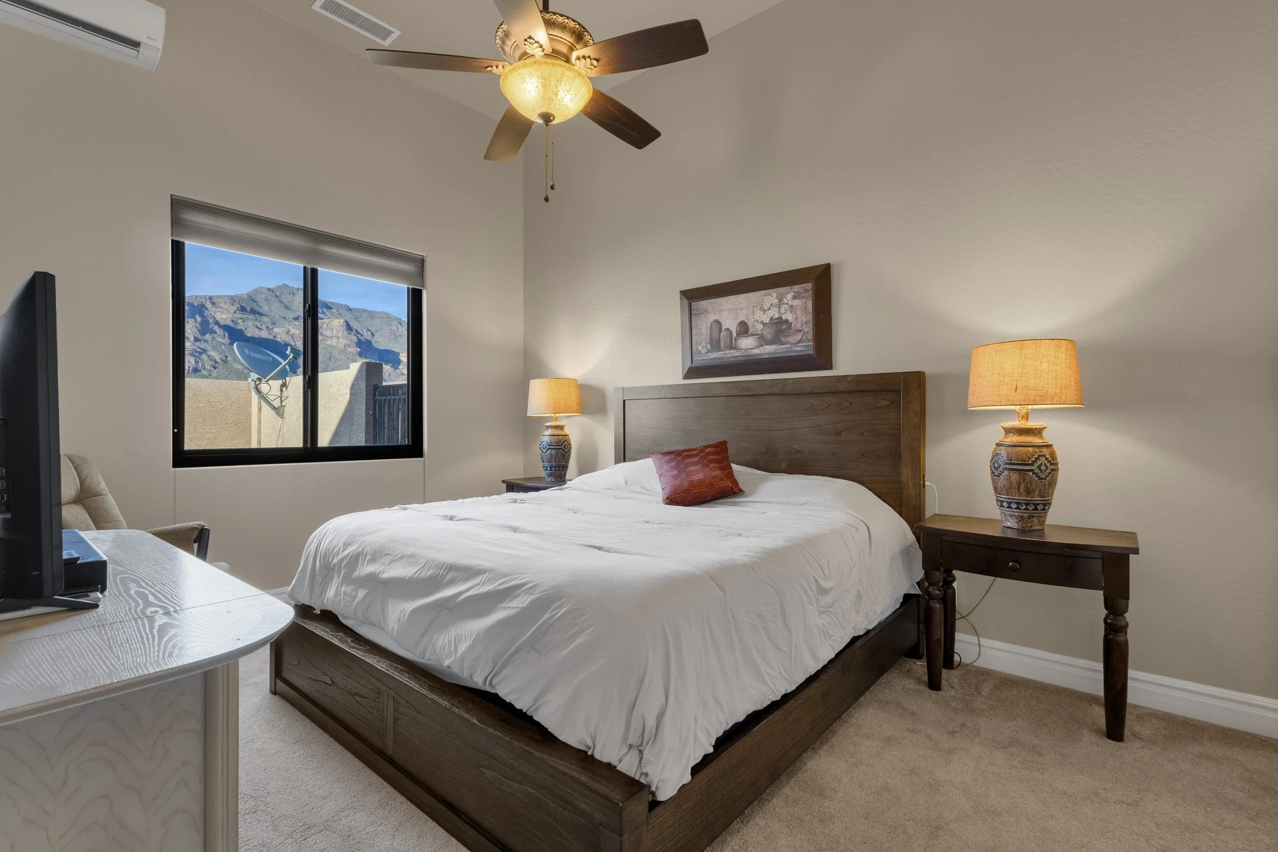 013_2nd Bedroom.jpg