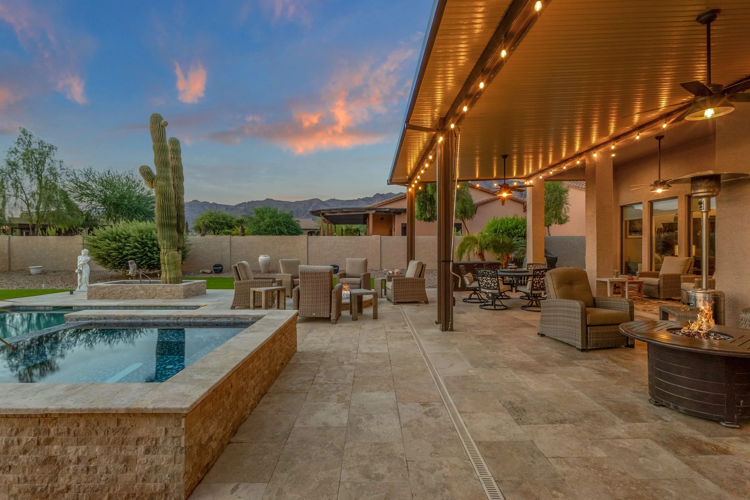 016_Uncovered Patio Space.jpg