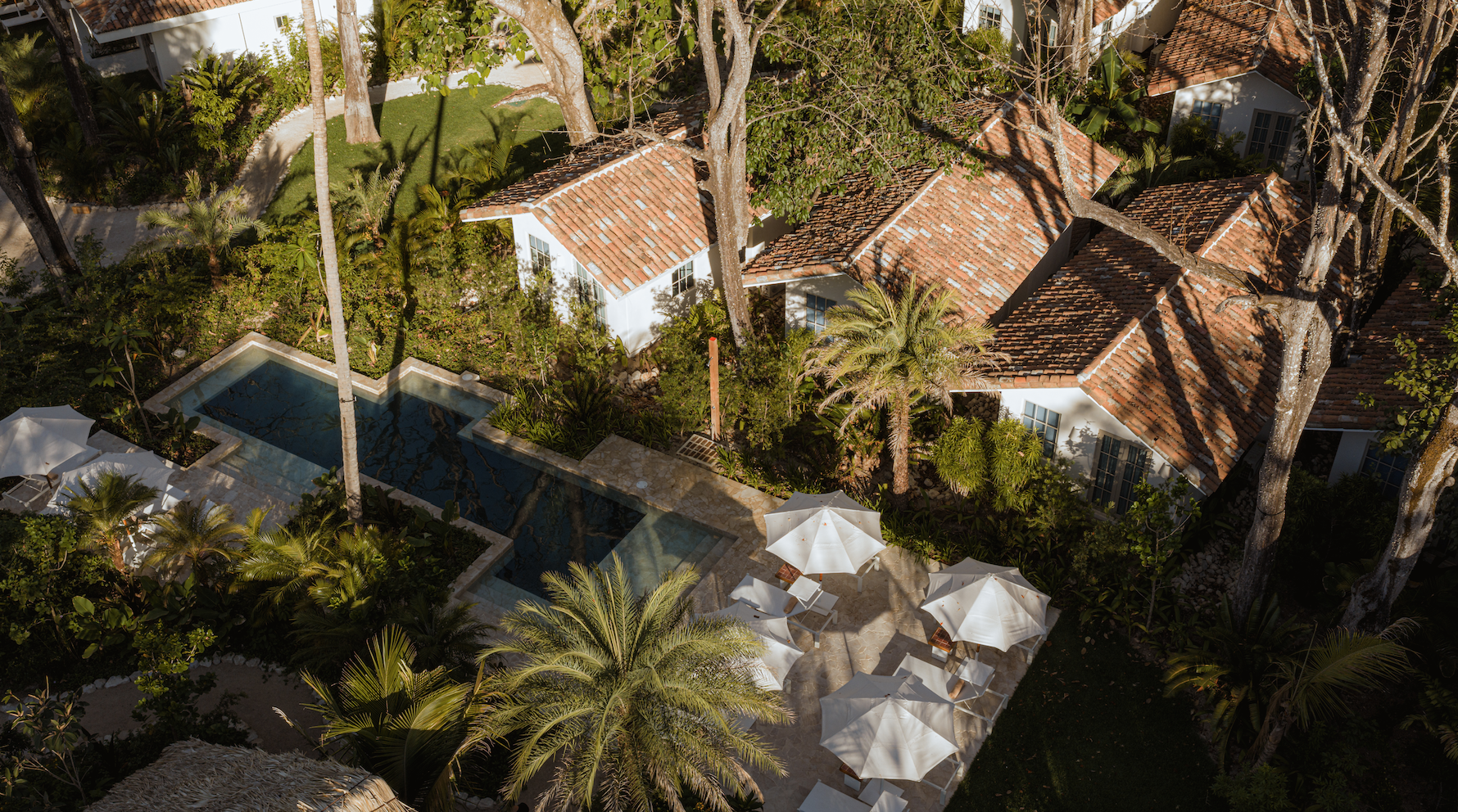 LOOP designs 2 of 4 Leading Hotels in Costa Rica