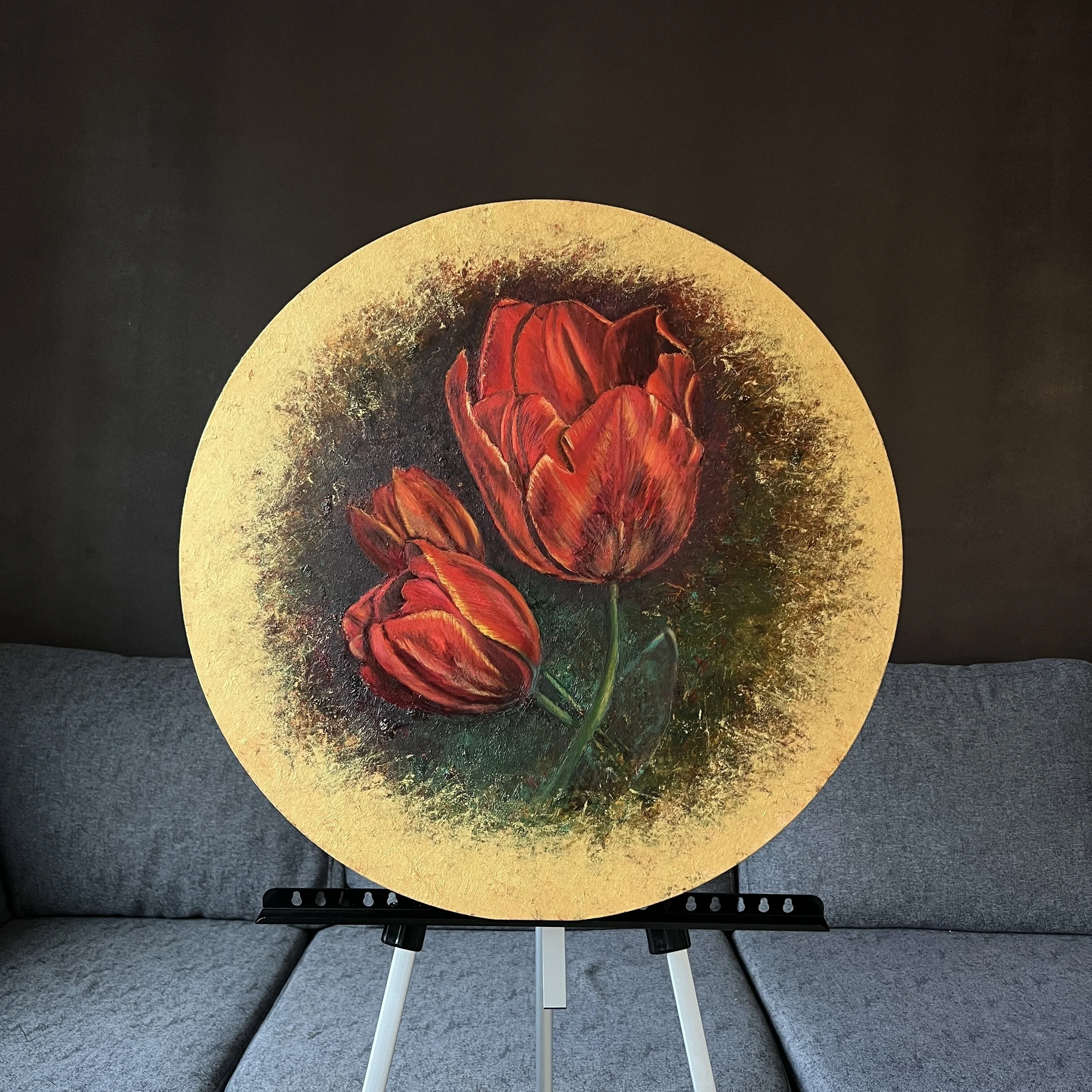 Tulip, Round Canvas