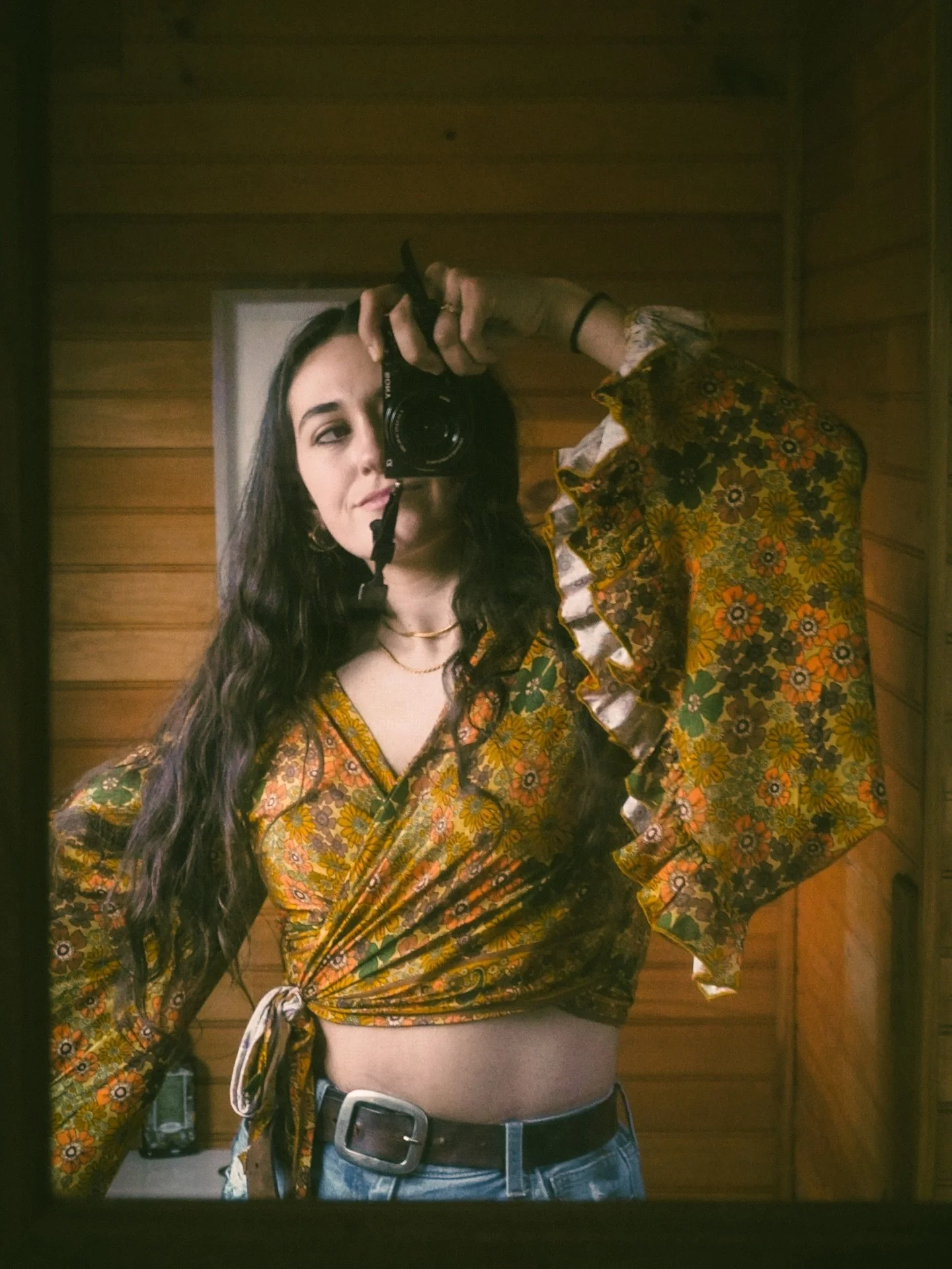 This weekend I did 2 more photoshoots with the most amazing people. I cannot wait to share the photos! Still have a couple discount openings left if anyone is interested in booking a shoot 🌼📸

#vintagephotography #candidphotographynj #candidphotogr