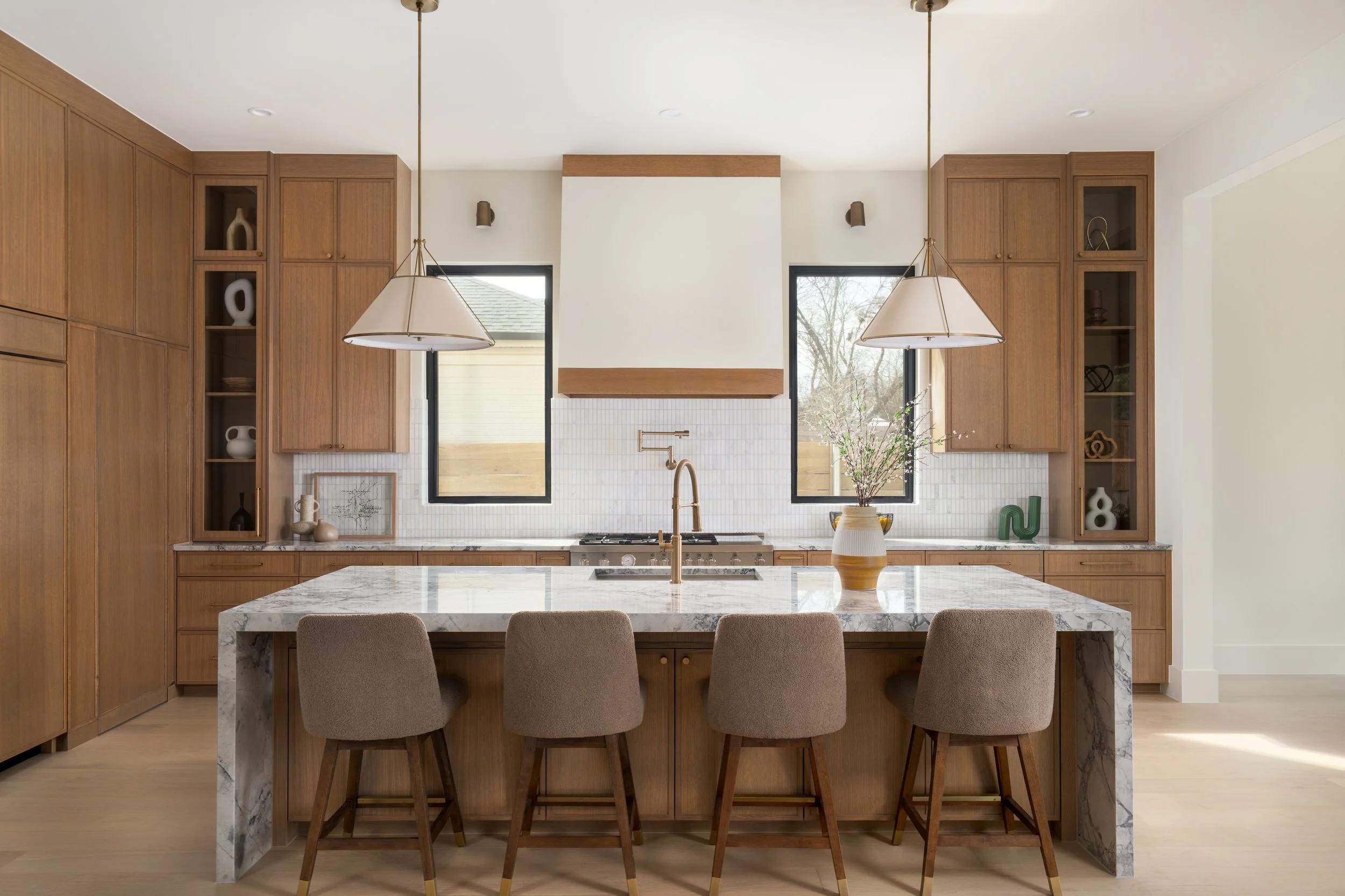 4231 Concho St - Kitchen.jpg