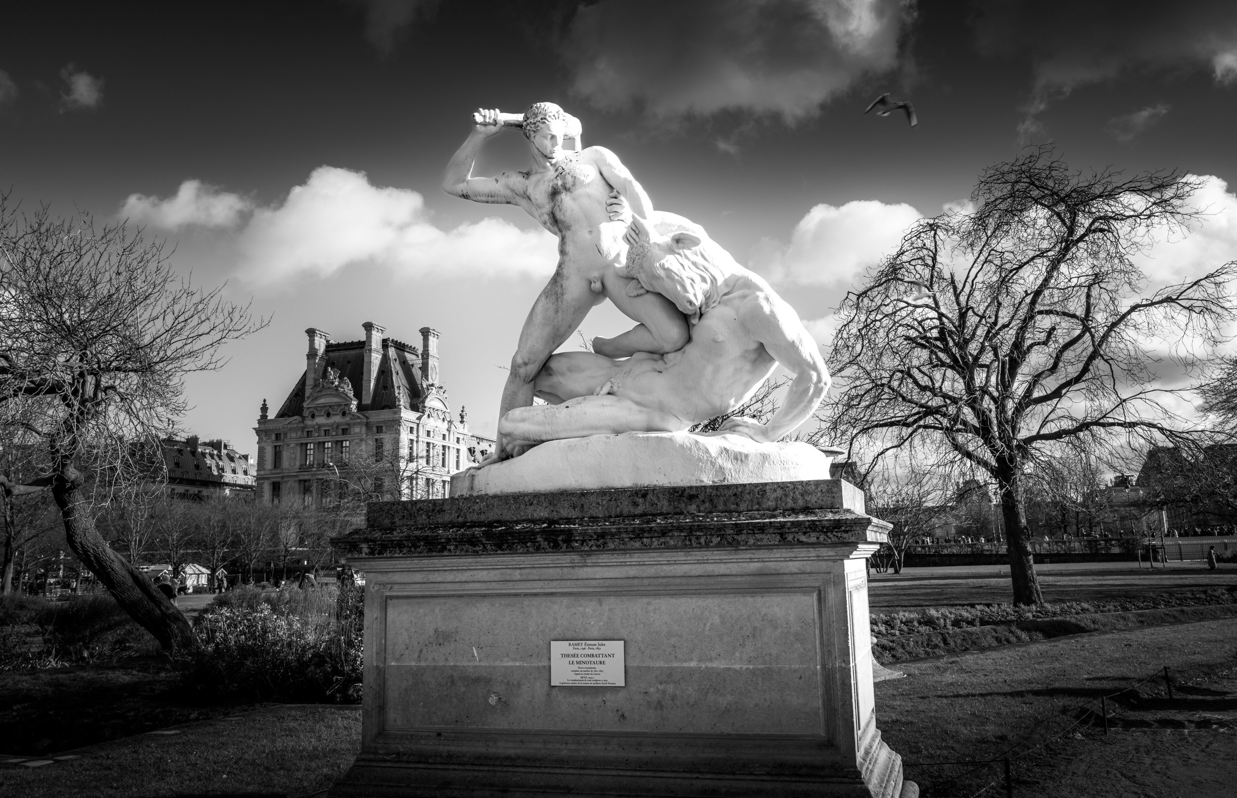 Thesée Combattant Le Minotaure 