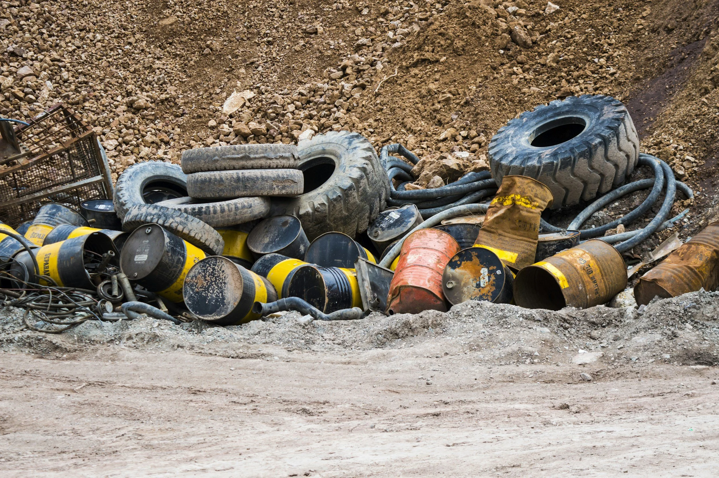 Construction debris removal in Douglasville GA clearing job site waste and building materials