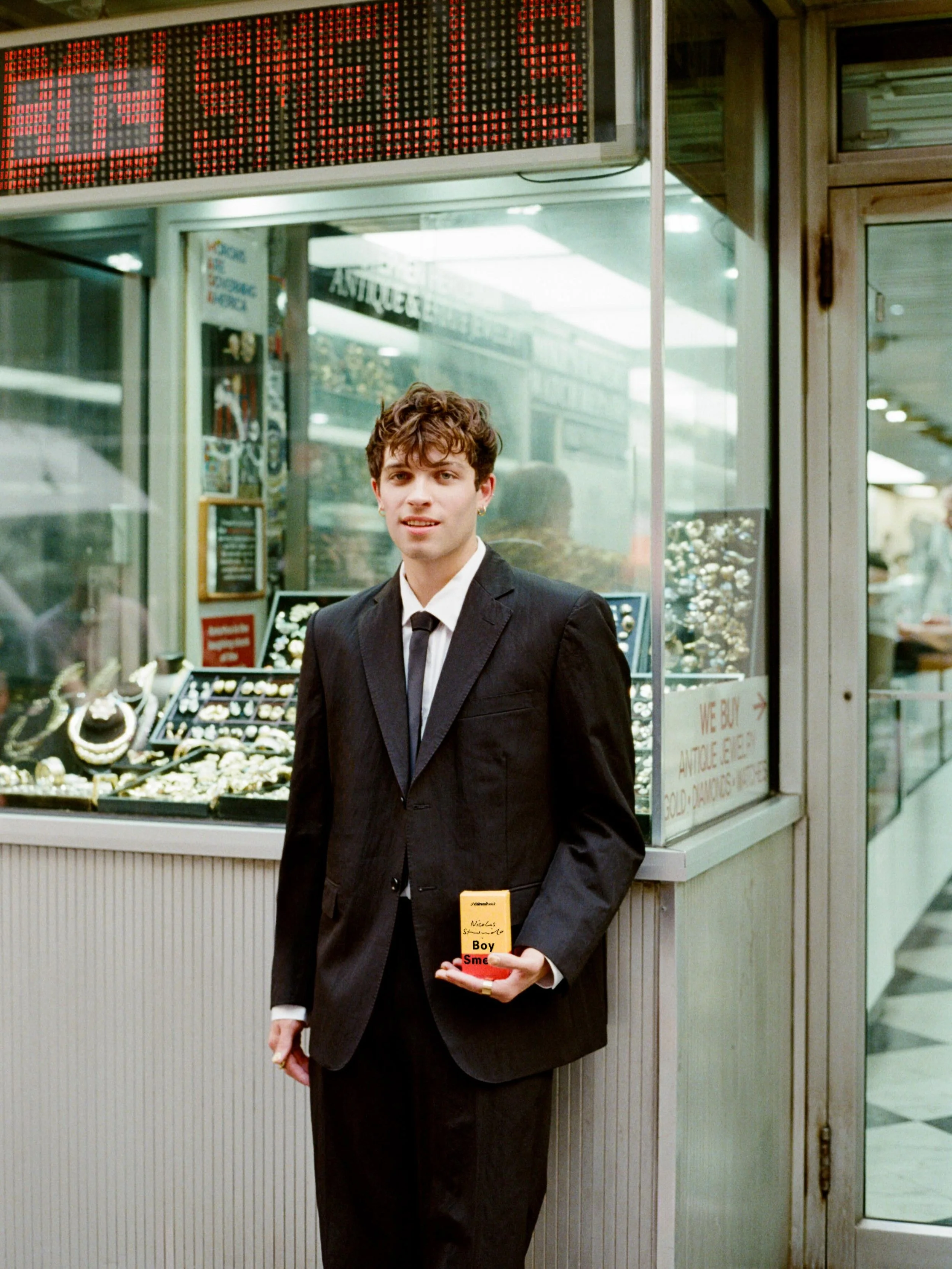 boy smells: citrush x nicolas sturniolo