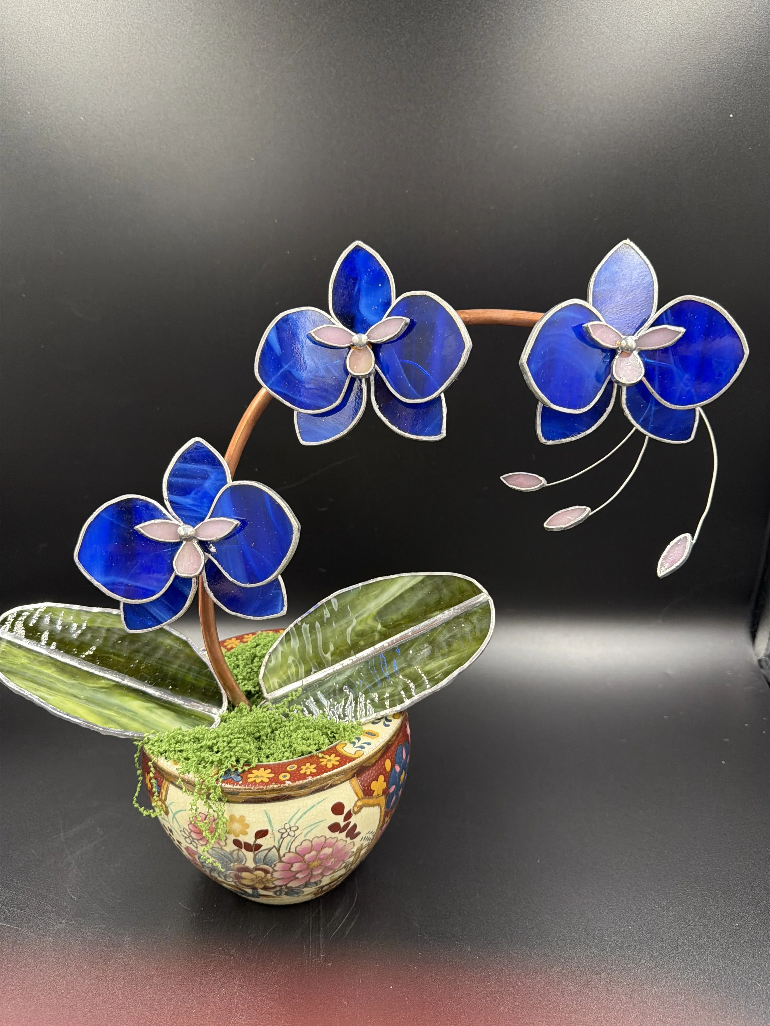 3 bloom blue in red chinoiserie pot