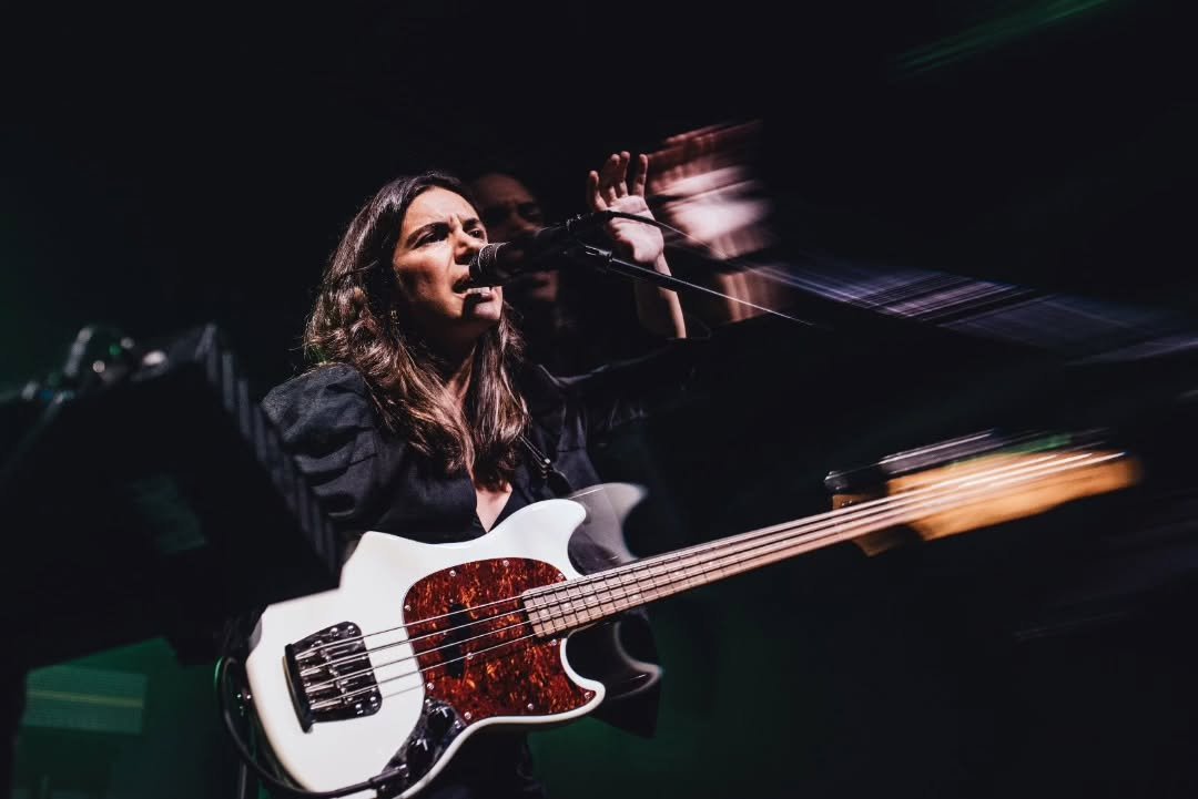 @aqui.pilu abri&oacute; el Domingo pasado en la @salaxsvq con su Ox&iacute;geno falso.

 @gatropolisweb