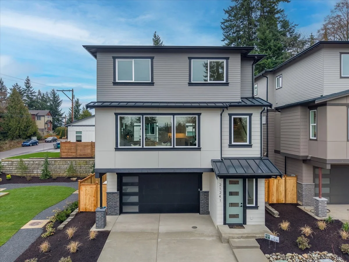 01-5908 212th Pl SW - 01-Edit-export.jpg