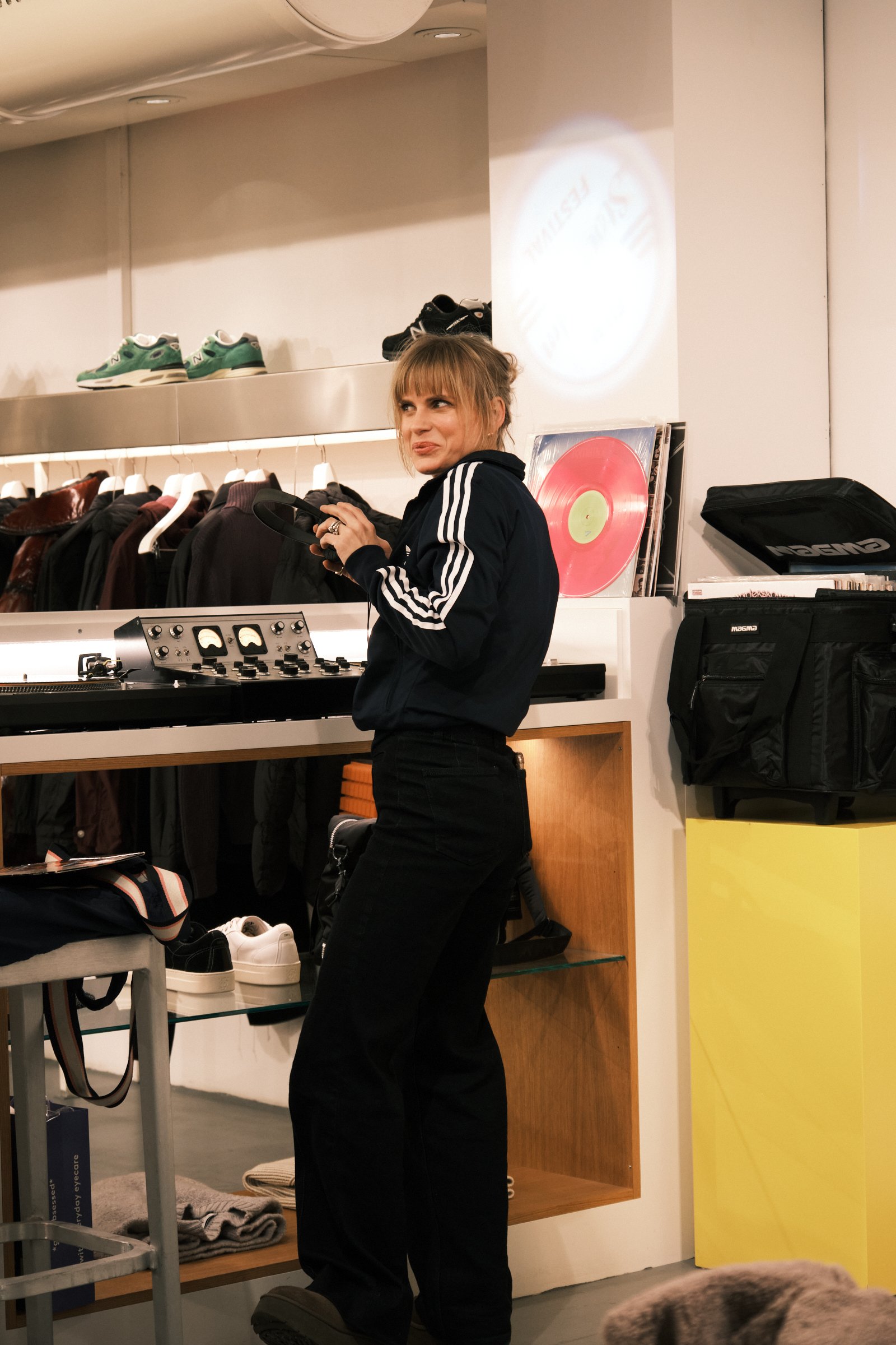 Juni Lee @junilee_ 2025.11.13 23.jpg