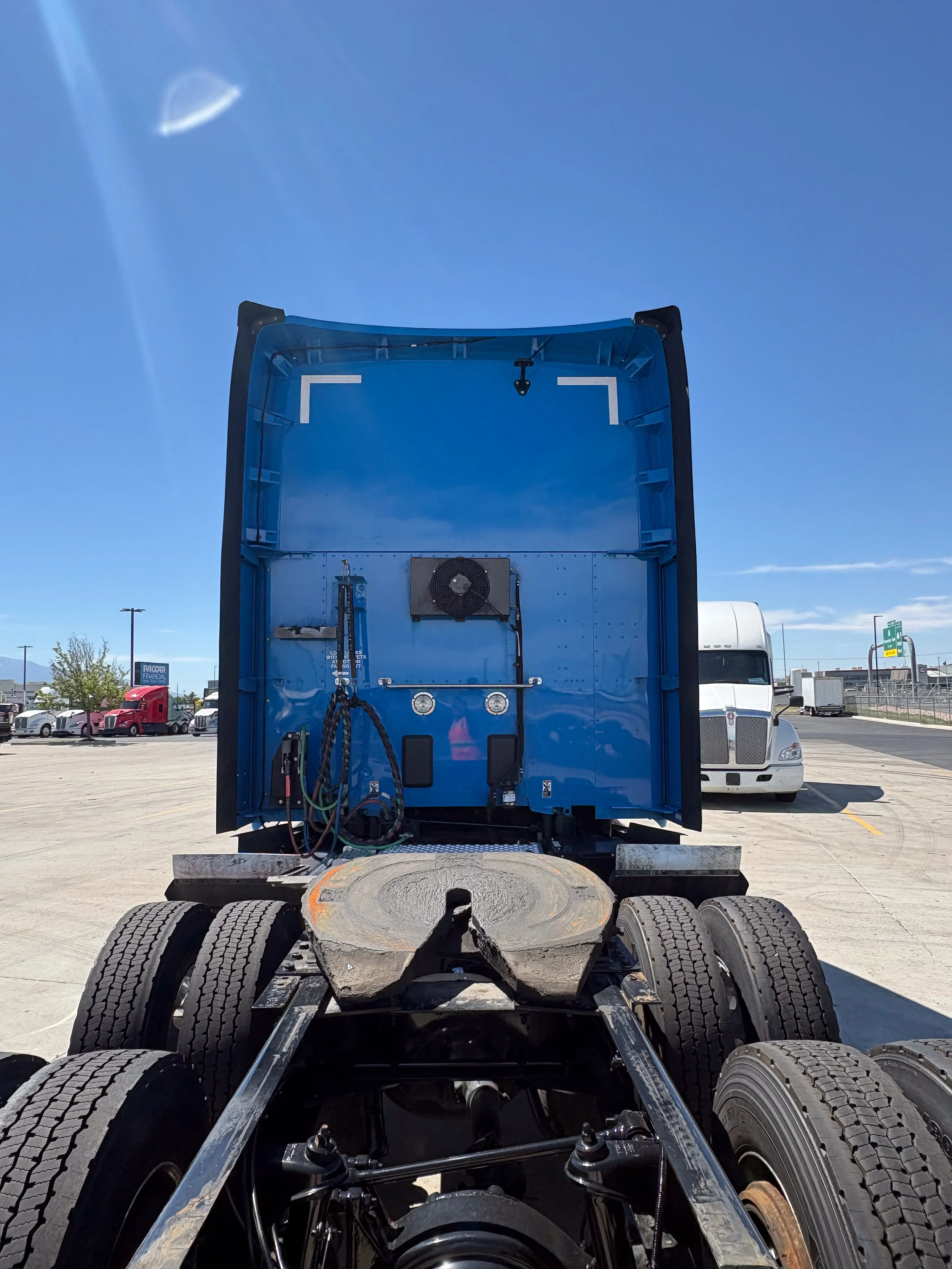 68-blue-kenworth-t680-rear-after.jpg