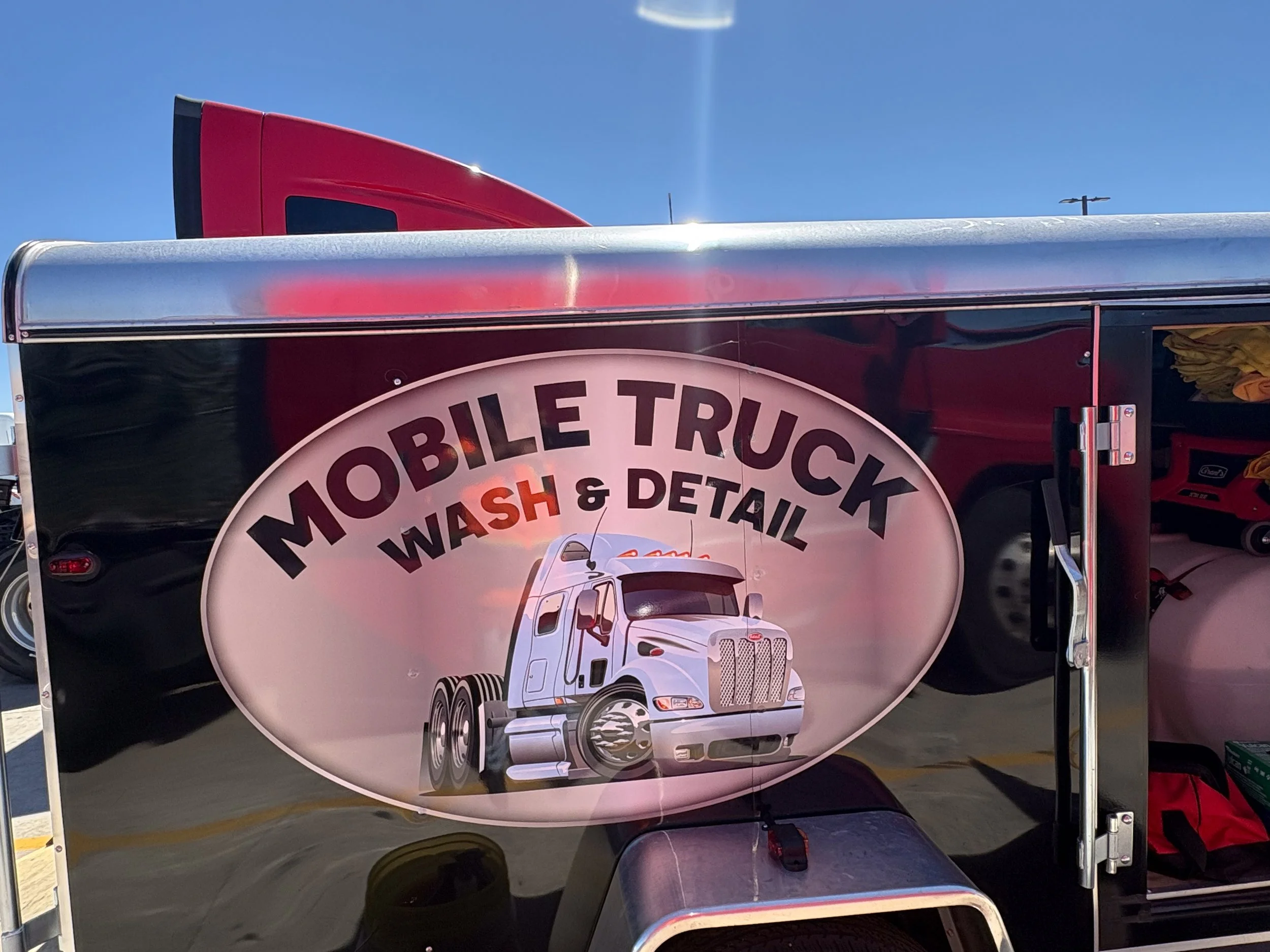 49-mobile-truck-wash-detail-logo.jpg