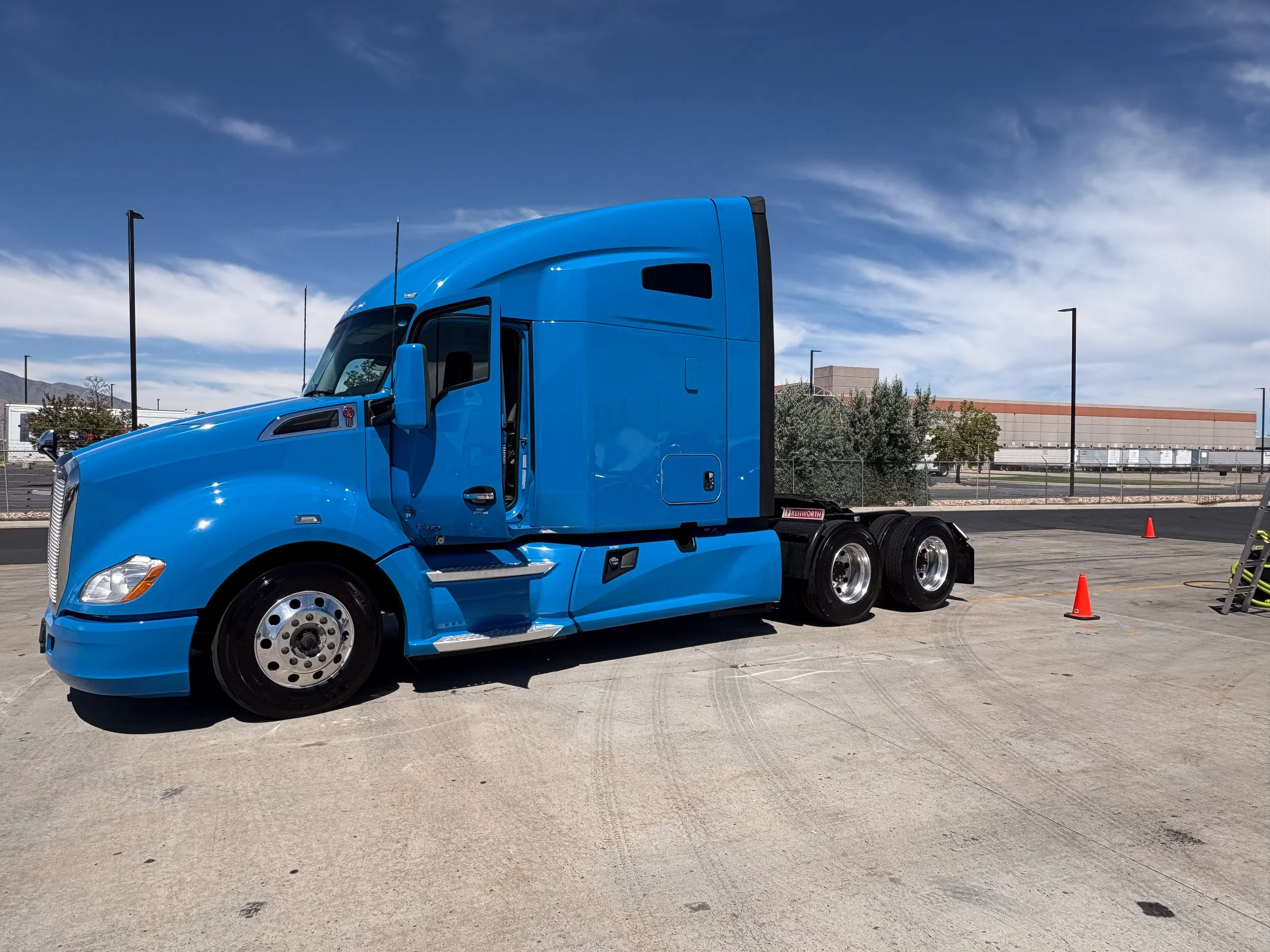 61-blue-kenworth-t680-driver-side-profile-after.jpg
