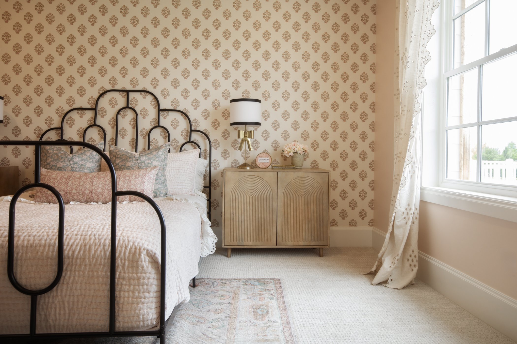 Lights On or Lights Off? The Real Estate Photography Debate