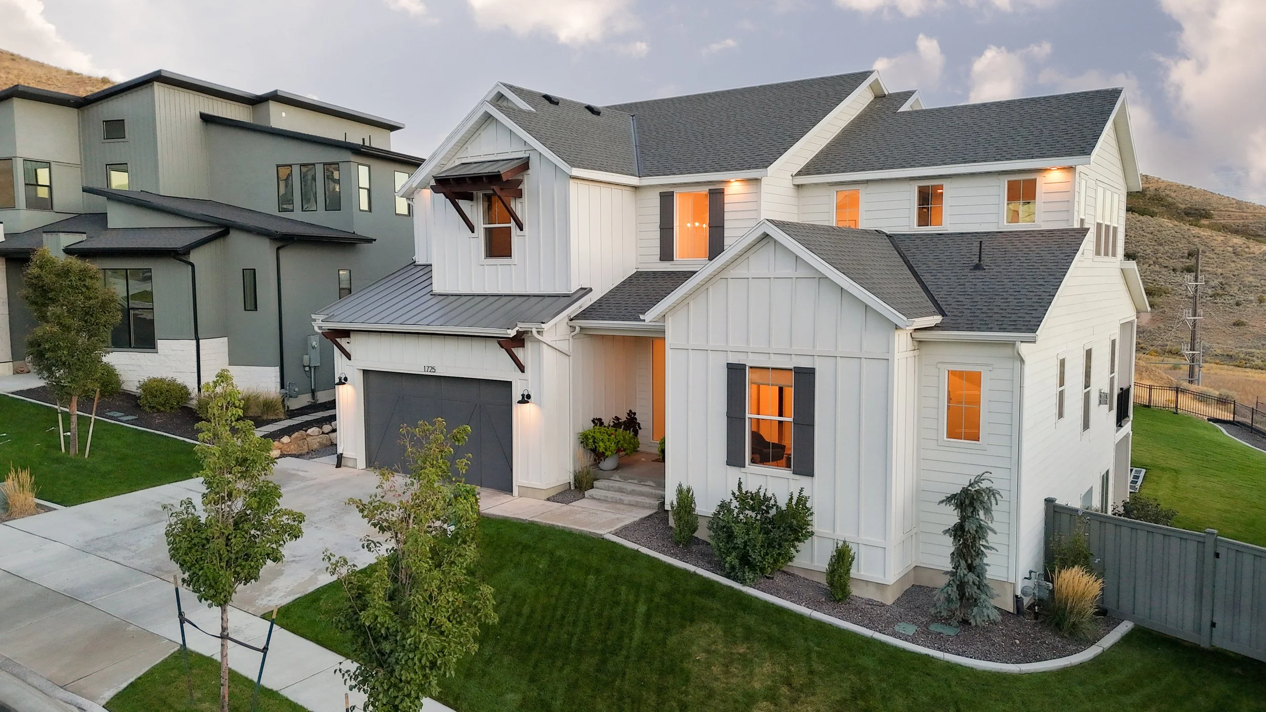 1725 Oakridge Cir_B Cook_2_PRINT.jpg