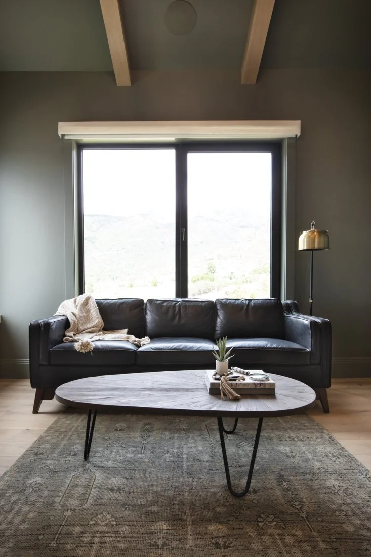 Formal gathering room