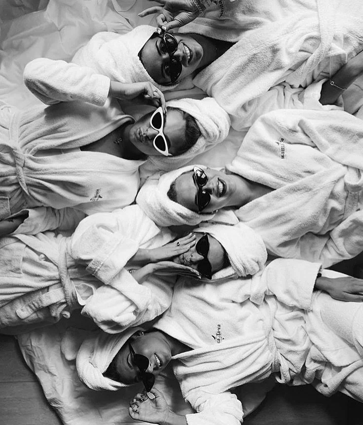 girls gone mild ✨ helped this busy moh plan her best friends Bach on Cape Cod - from spa appointments to sunset sail, dinners, decor, and itinerary planning&hellip; don&rsquo;t underestimate the time and effort that goes into planning a Bach - DM me 