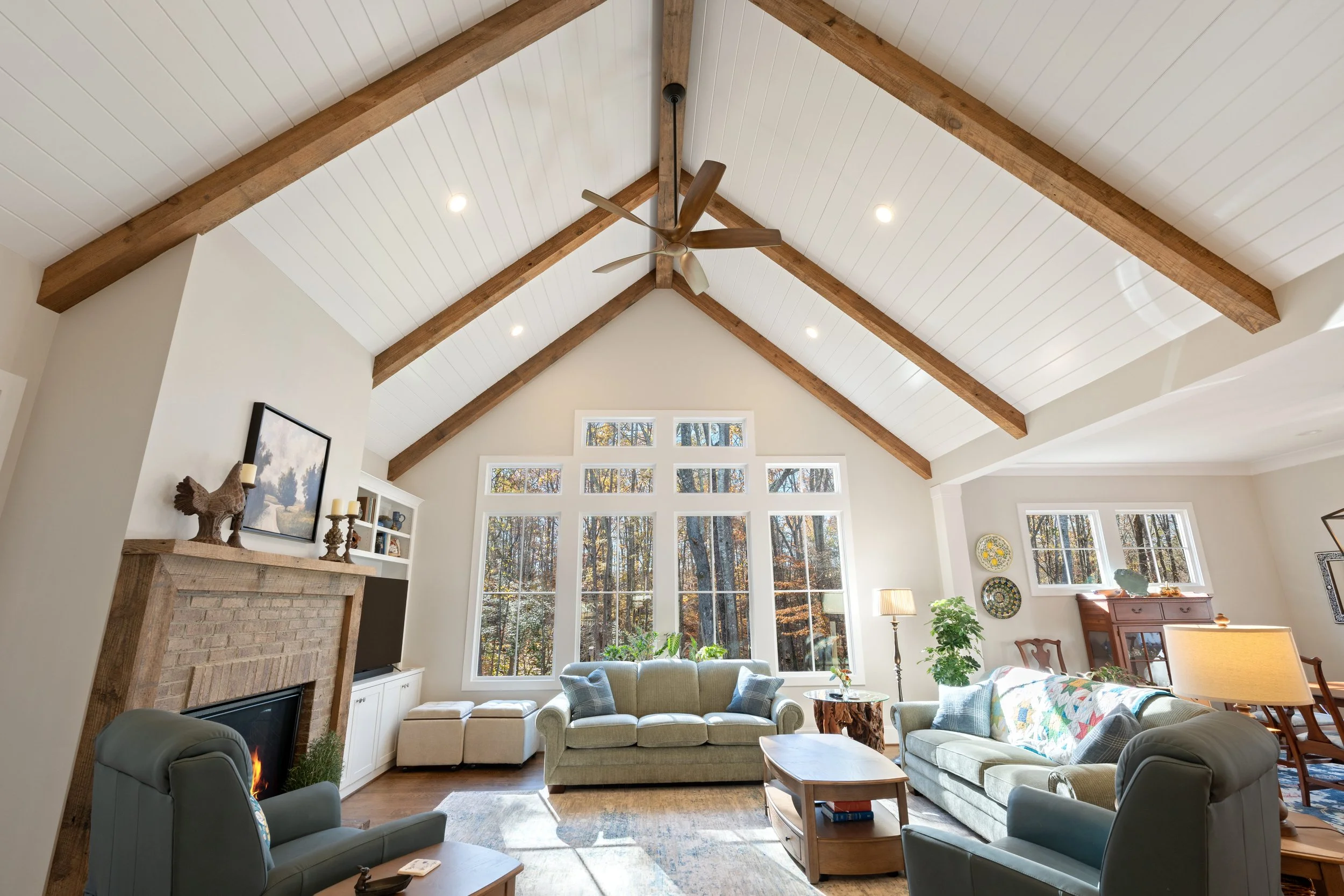 Vaulted ceiling living room inspiration