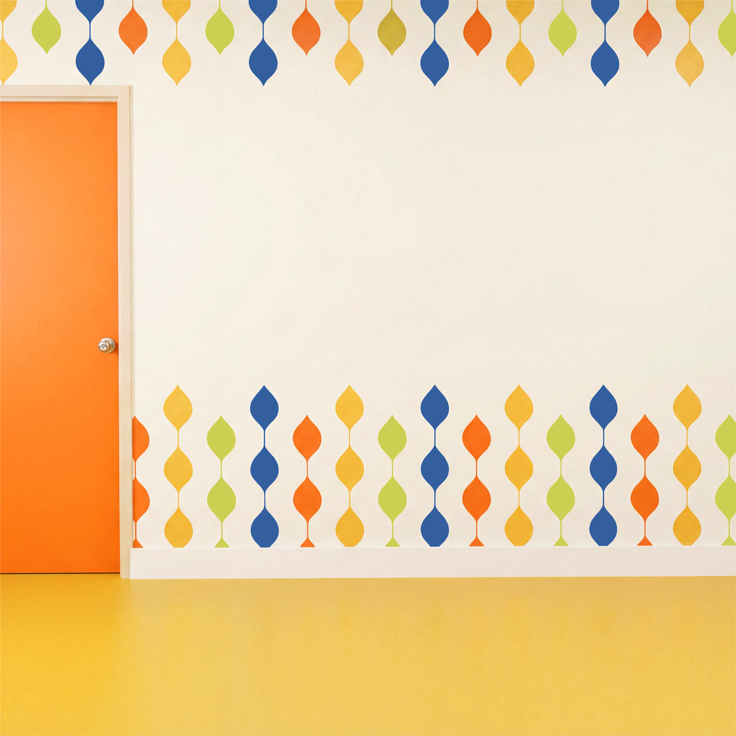 Beanie Crown 1x1 Backdrop.png