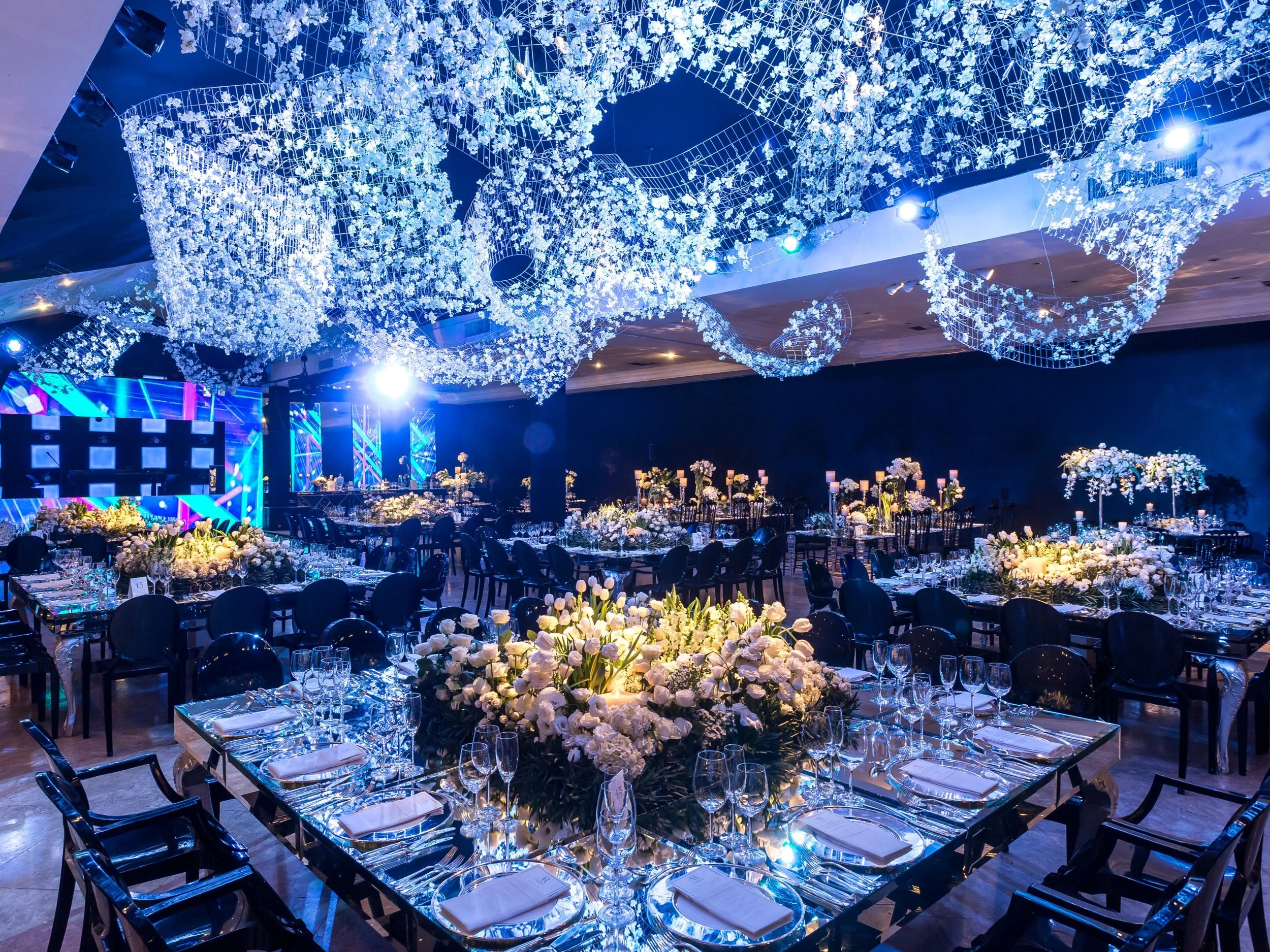 06-Noite-Estreladal-Casamento-Decoração-Curitiba-Ranzolin-Eventos-e-Experiências-jpg.jpg