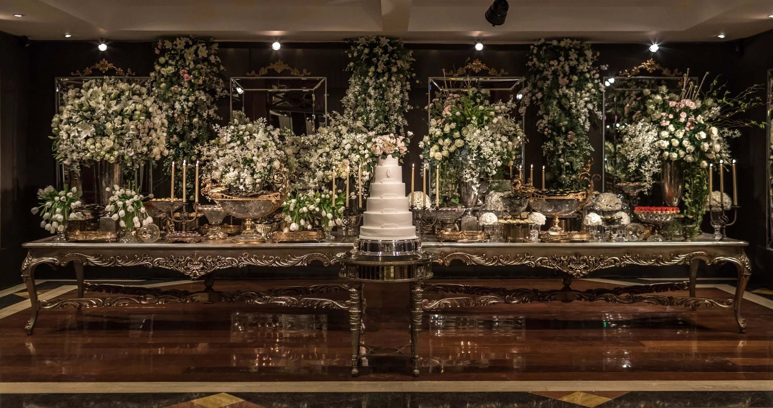 01-Exuberância-Clássica-Casamento-Decoração-Curitiba-Ranzolin-Eventos-e-Experiências-jpg.jpg