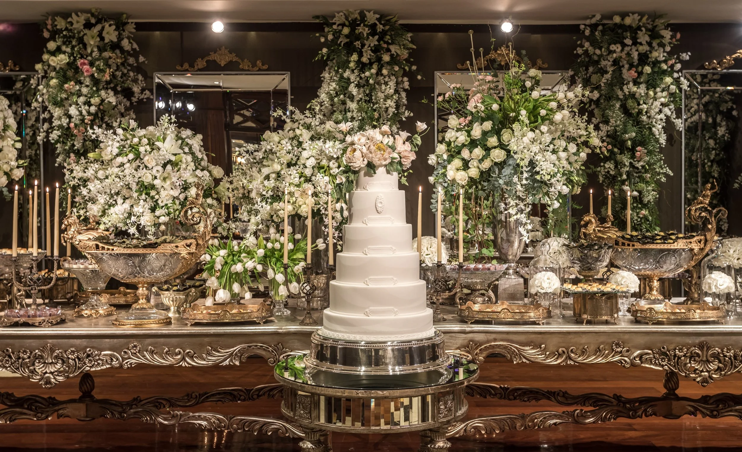 02-Exuberância-Clássica-Casamento-Decoração-Curitiba-Ranzolin-Eventos-e-Experiências-jpg.jpg
