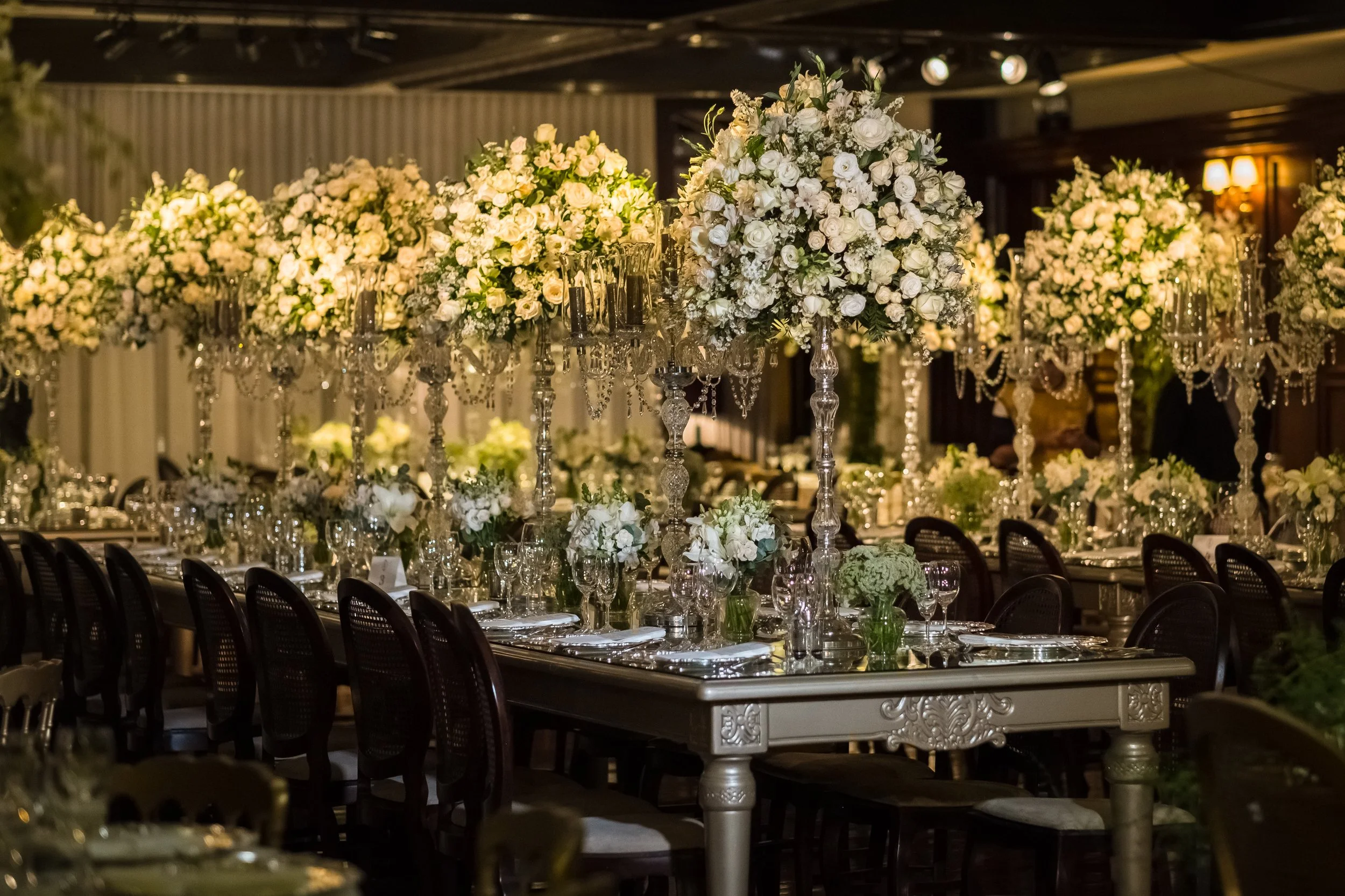 08-Exuberância-Clássica-Casamento-Decoração-Curitiba-Ranzolin-Eventos-e-Experiências-jpg.jpg