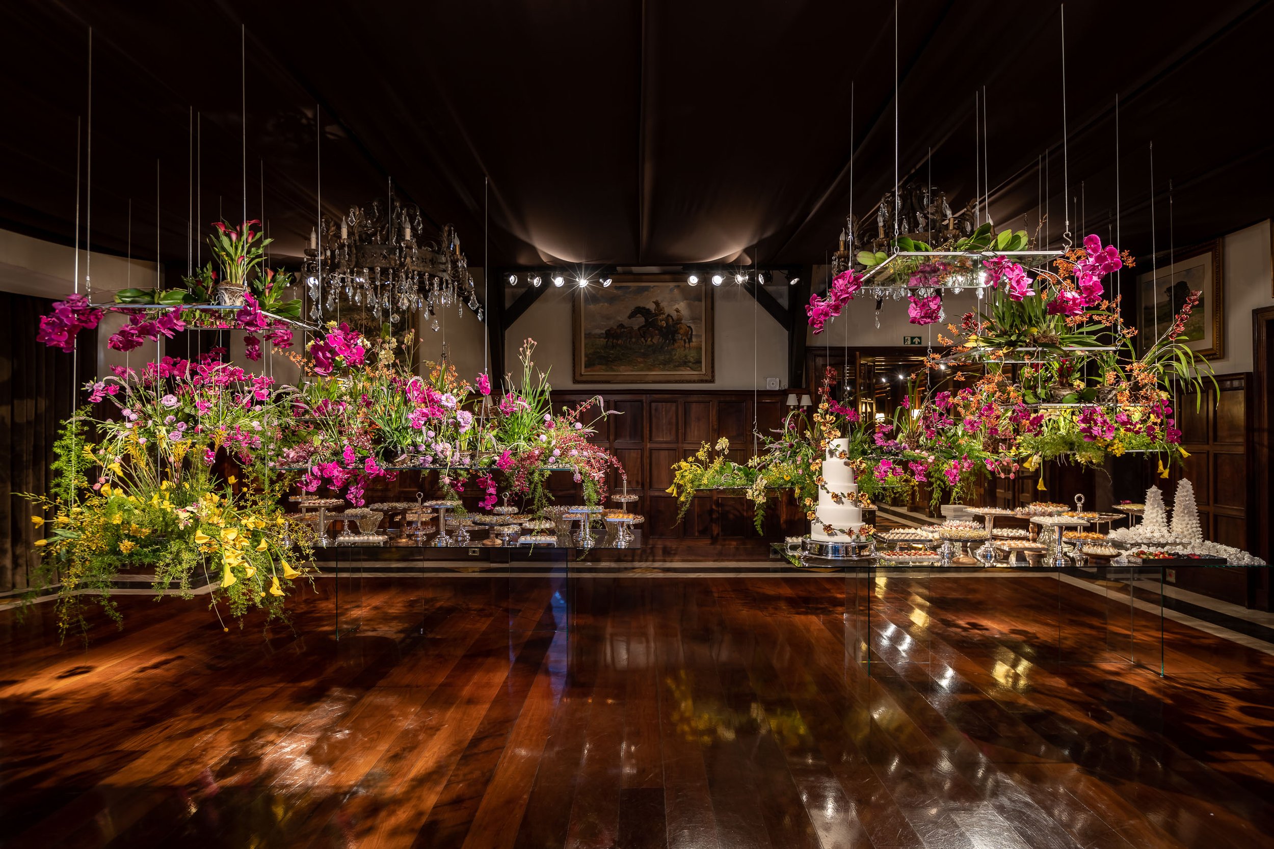 02-O-Voo-das-Flores-Casamento-Decoração-Curitiba-Ranzolin-Eventos-e-Experiências-jpg.jpg
