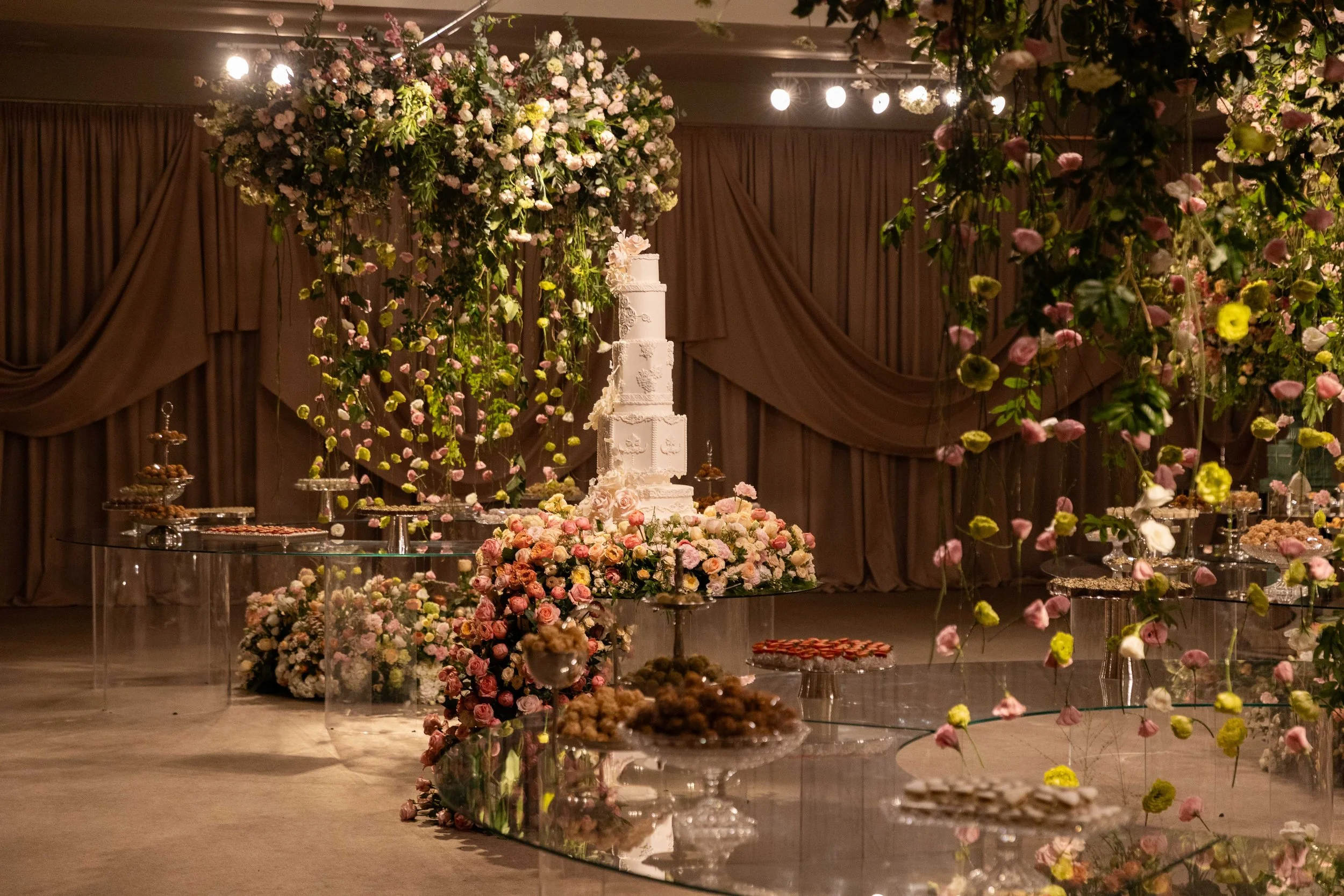 Casamento-Libanes-Aya-e-Yasser-Florecer-da-Luz-Decoração-Ranzolin_eventos-e-Experiências (2).jpg