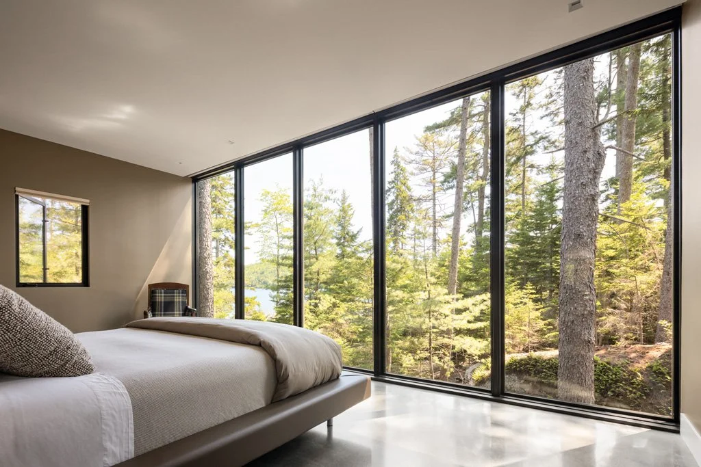 Winning New Modern Cottage Sits Lightly on Land