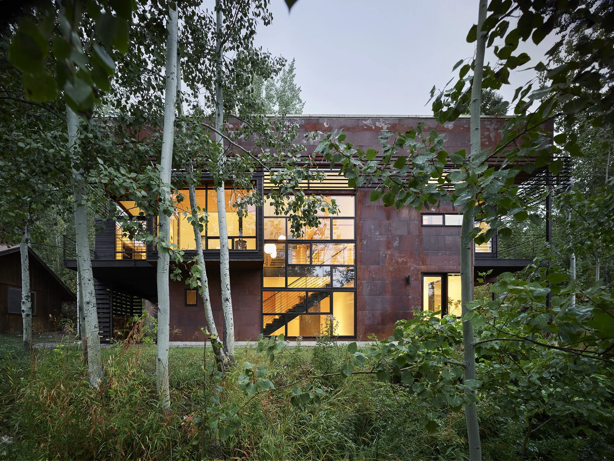 CLB Designs a Treehouse-Like Home in Wyoming