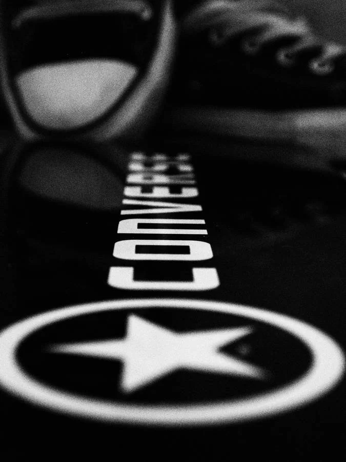 converse-logo-perspective-shot-efr1gawn69gar2i3.jpg
