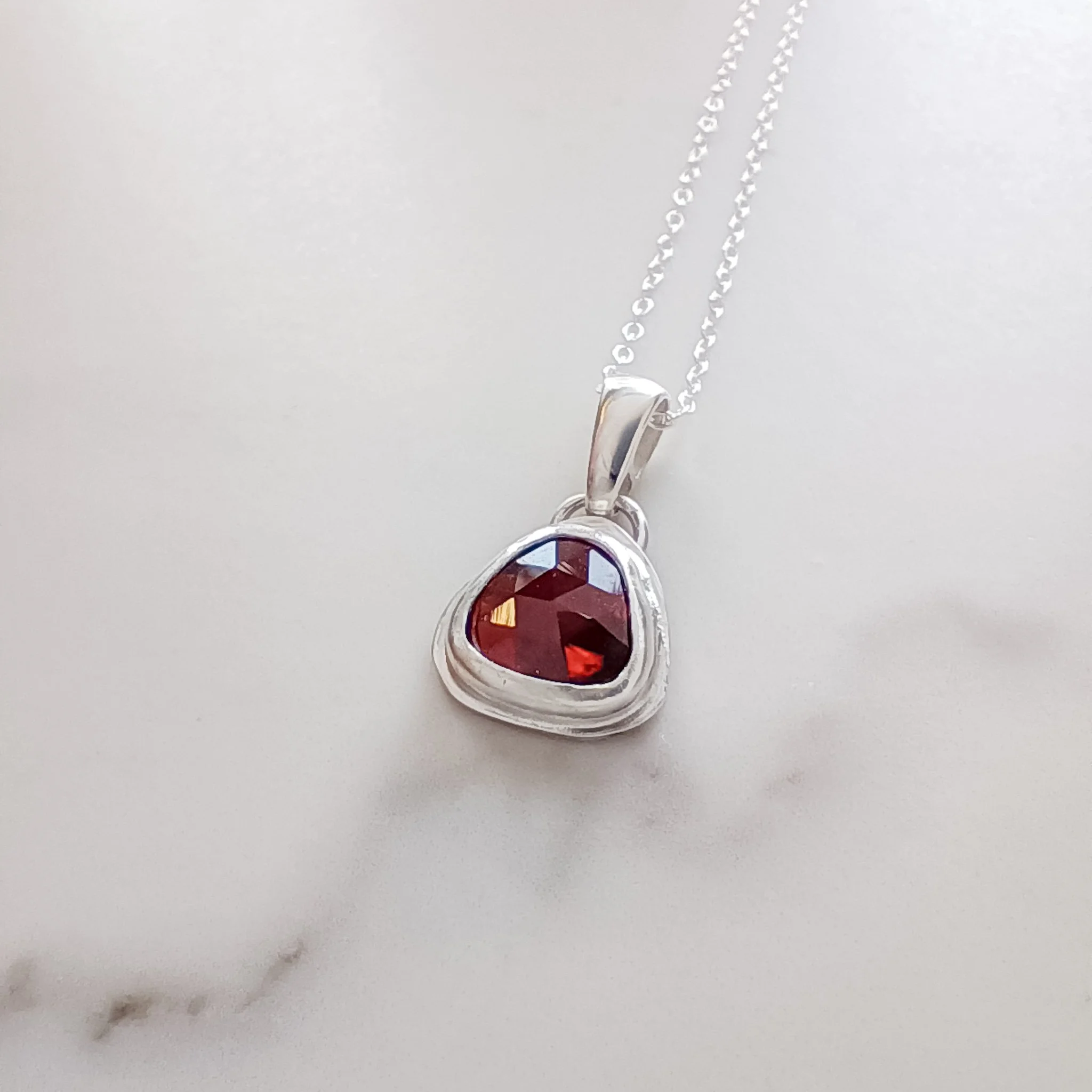 garnet-rose-cut-necklace-silver-pendant-134-2.jpg