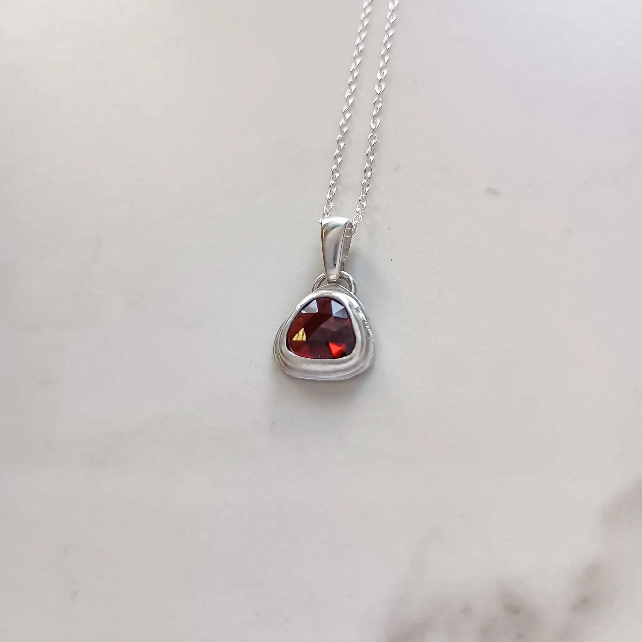 garnet-rose-cut-necklace-silver-pendant-134-1.jpg